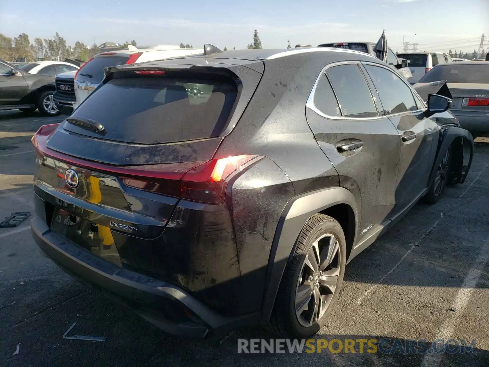 4 fotografías del automóvil dañado JTHX9JBH2L2033781 LEXUS UX 250H 2020