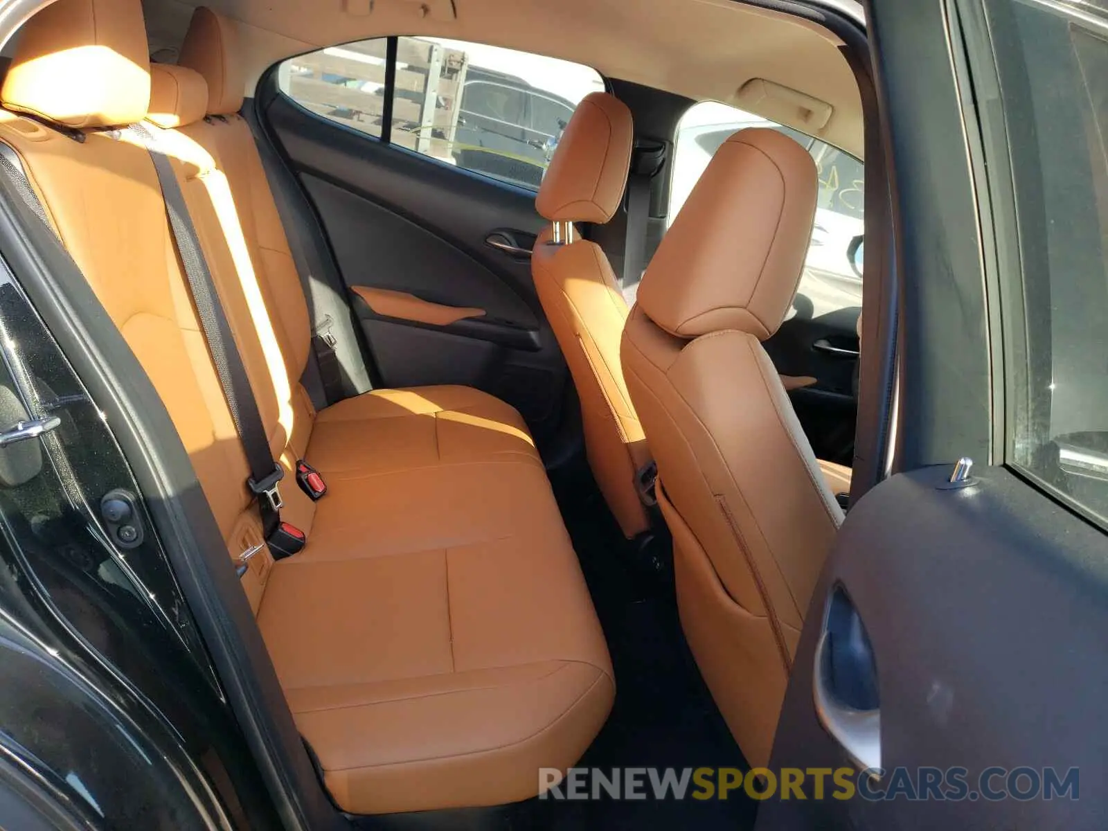 6 fotografías del automóvil dañado JTHX9JBH2L2033781 LEXUS UX 250H 2020