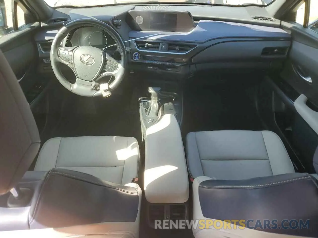 8 fotografías del automóvil dañado JTHX9JBH9L2029193 LEXUS UX 250H 2020