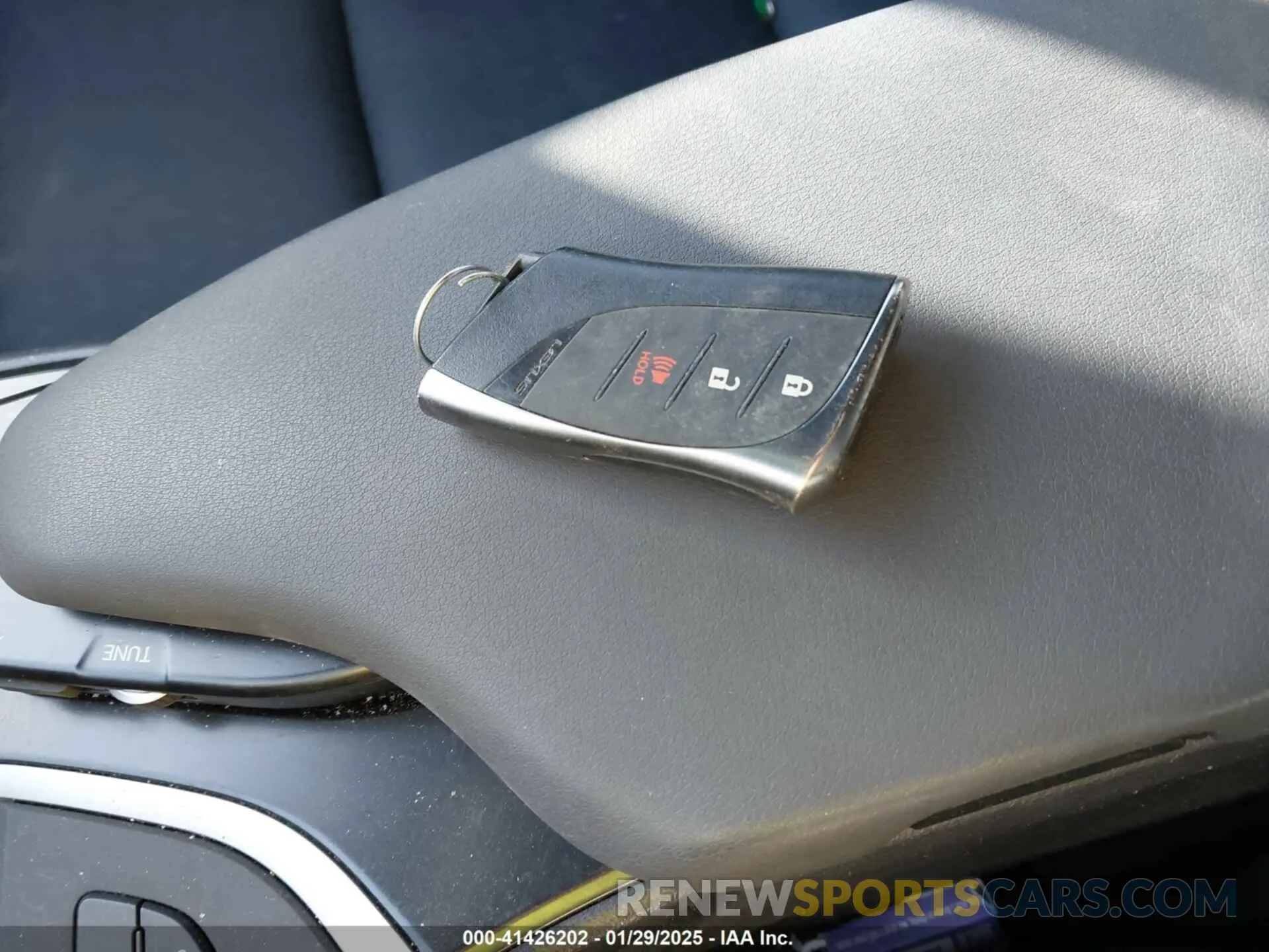 11 fotografías del automóvil dañado JTHX9JBHXL2024682 LEXUS UX 250H 2020