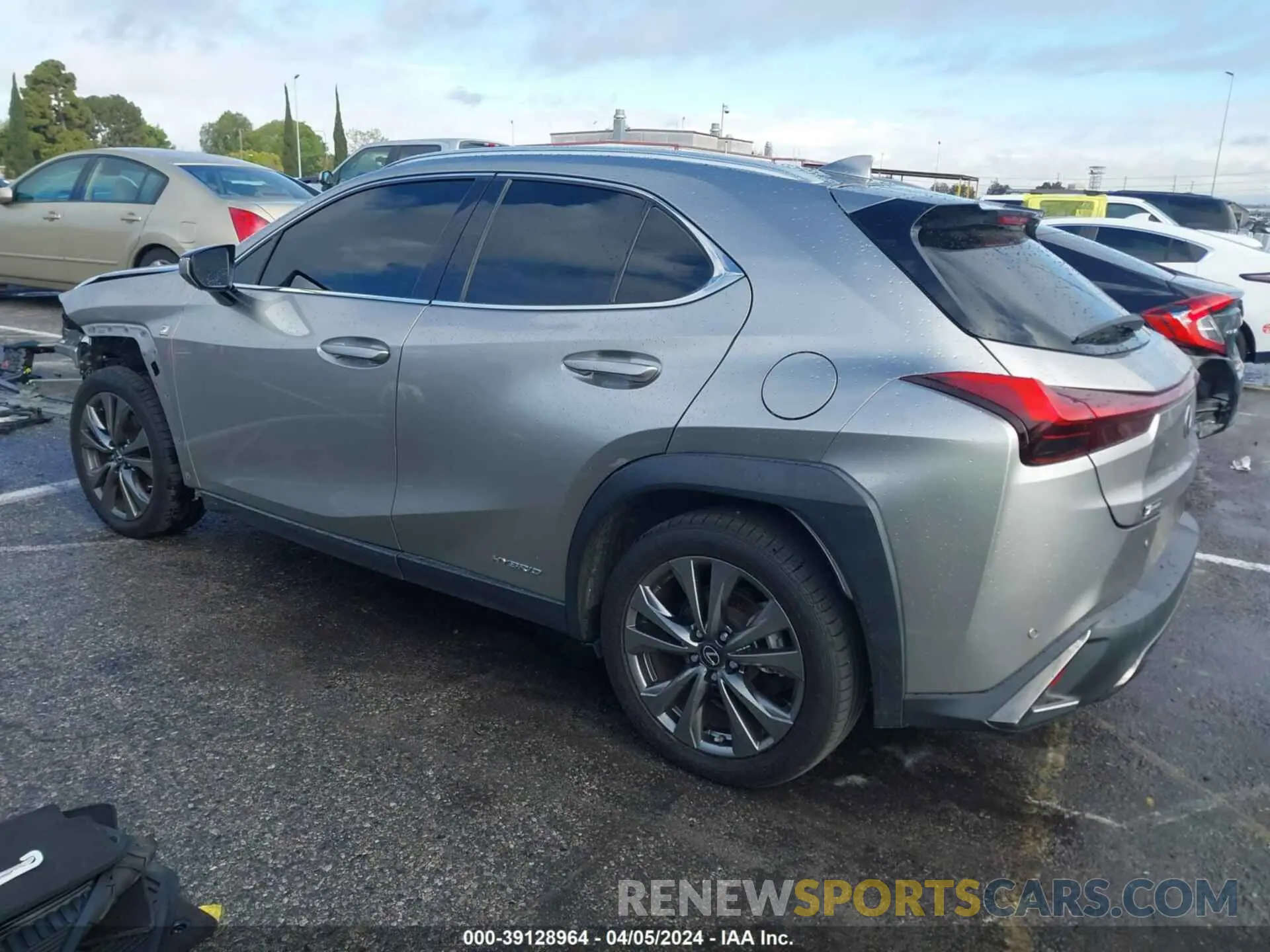 15 fotografías del automóvil dañado JTHE9JBH5M2043603 LEXUS UX 250H 2021