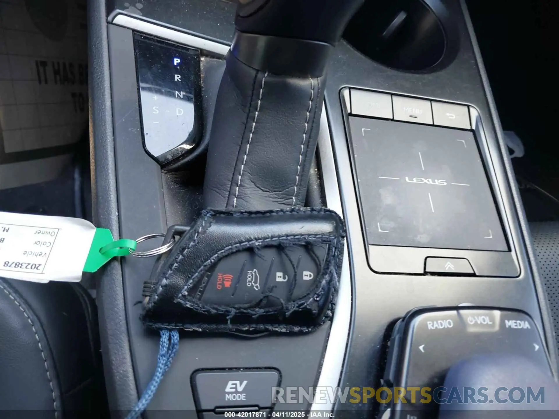 11 fotografías del automóvil dañado JTHP9JBH2M2048461 LEXUS UX 250H 2021