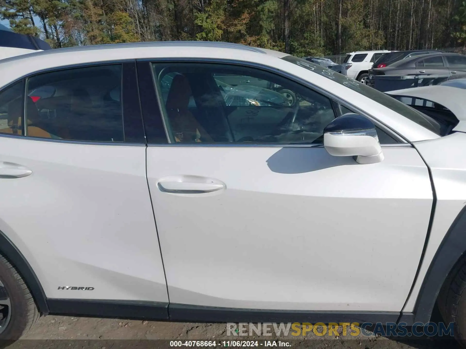 14 fotografías del automóvil dañado JTHP9JBH3M2054074 LEXUS UX 250H 2021