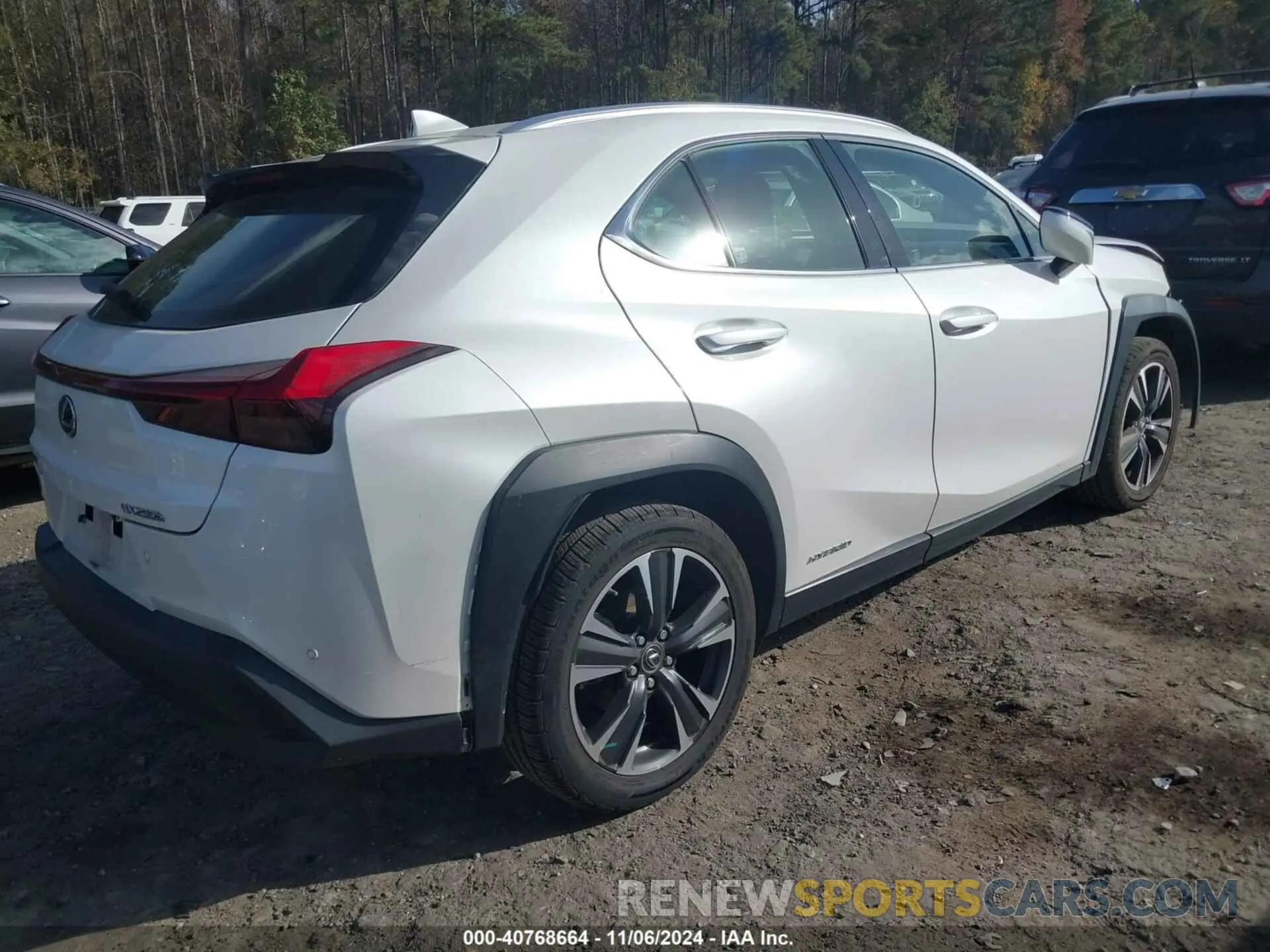 4 fotografías del automóvil dañado JTHP9JBH3M2054074 LEXUS UX 250H 2021