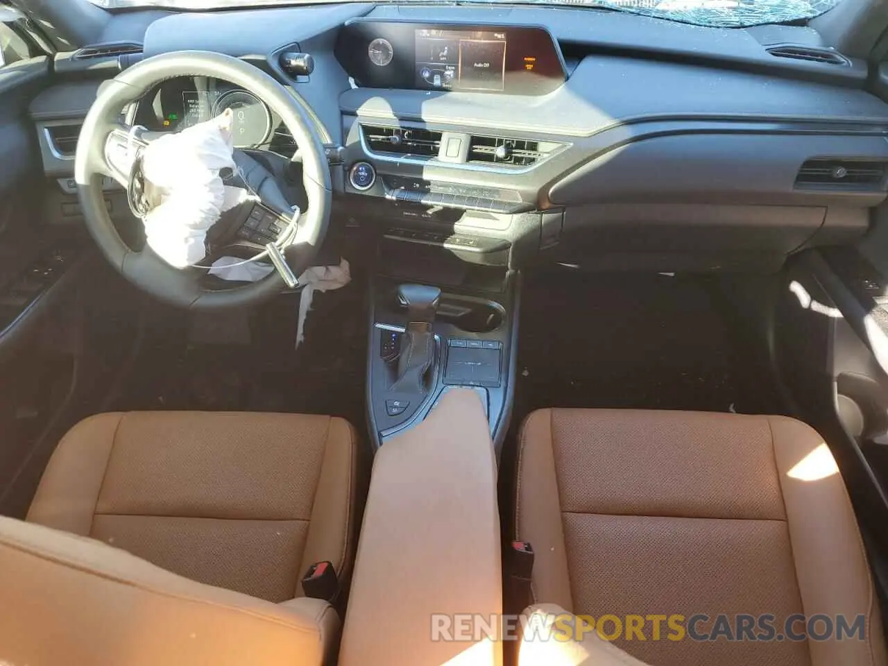 8 fotografías del automóvil dañado JTHP9JBH8M2050960 LEXUS UX 250H 2021