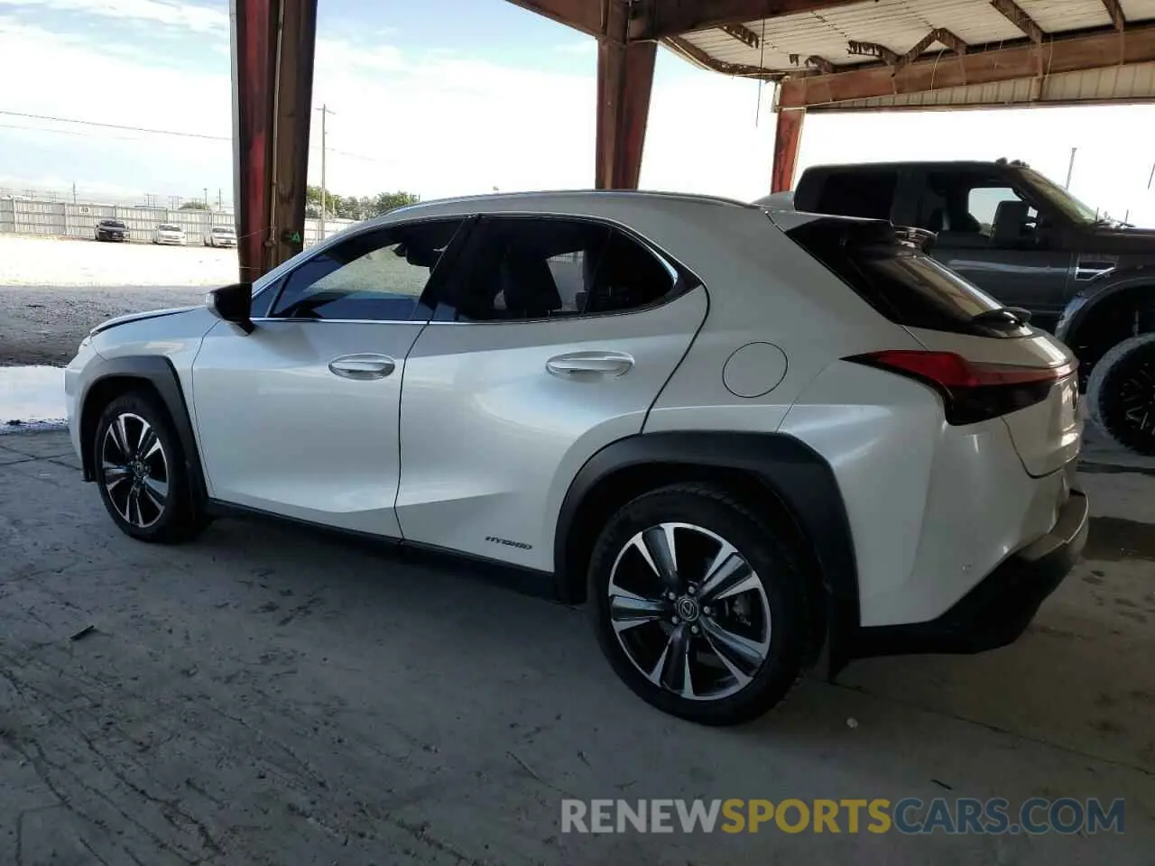 2 fotografías del automóvil dañado JTHP9JBH8M2054250 LEXUS UX 250H 2021