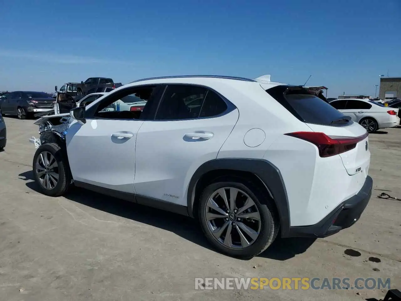 2 fotografías del automóvil dañado JTHR9JBH8M2051017 LEXUS UX 250H 2021