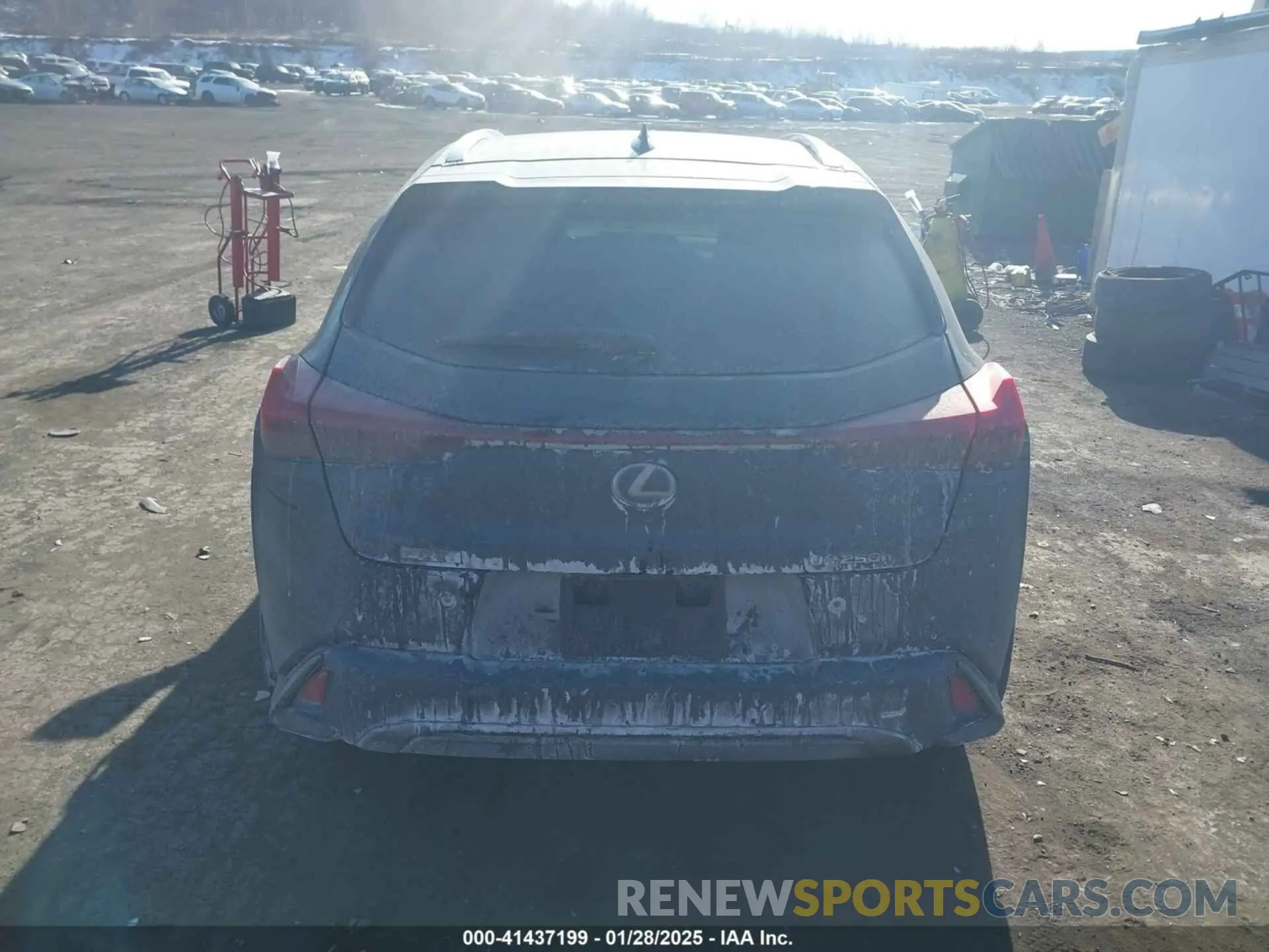 16 fotografías del automóvil dañado JTHR9JBH9M2054413 LEXUS UX 250H 2021