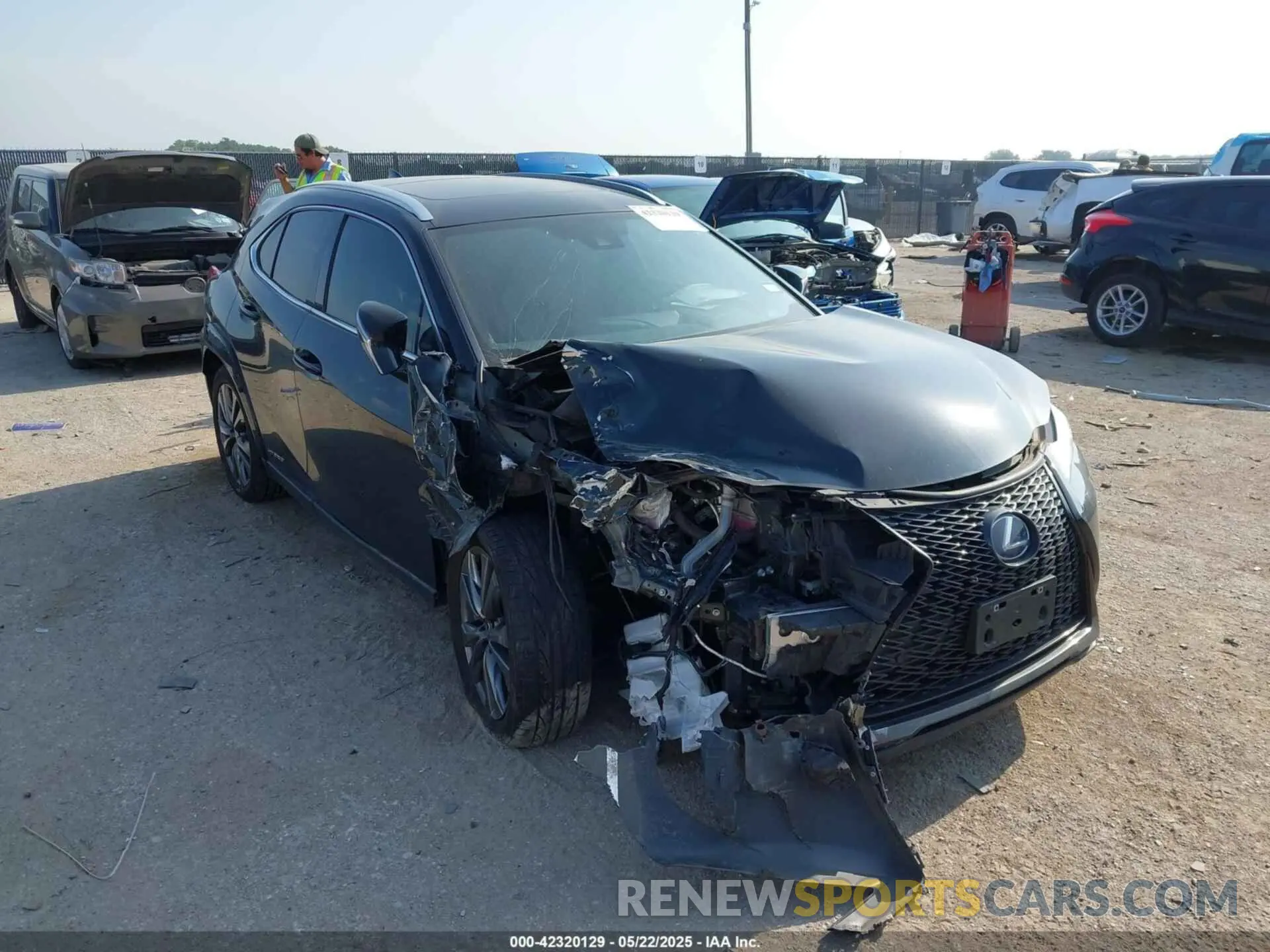 1 fotografías del automóvil dañado JTHR9JBHXN2058276 LEXUS UX 250H 2022