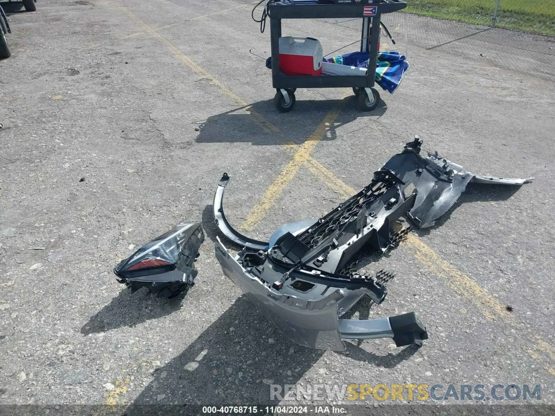 11 fotografías del automóvil dañado JTHB6JBH7P2143752 LEXUS UX 250H 2023