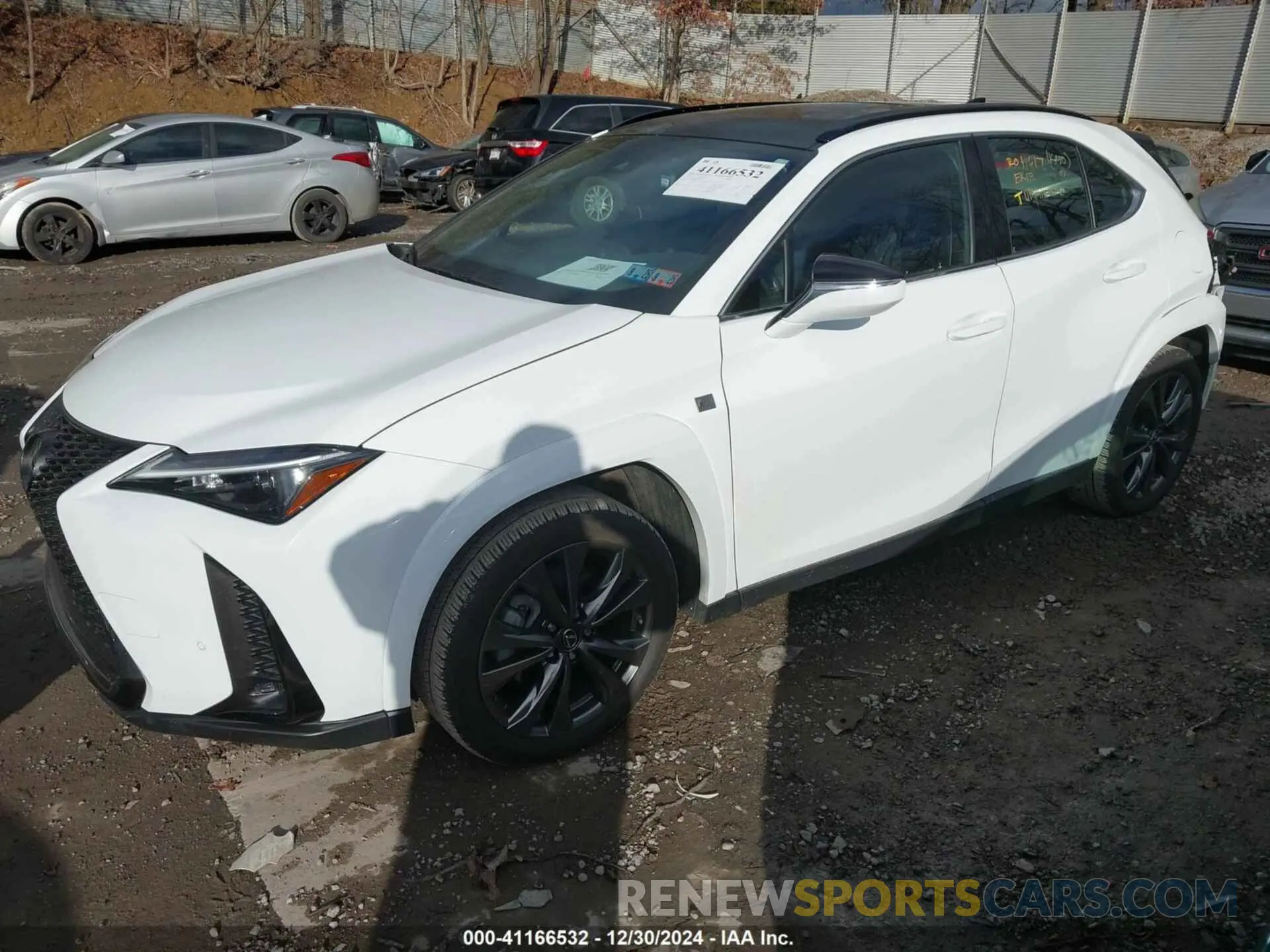 2 fotografías del automóvil dañado JTHB9JBH7P2063617 LEXUS UX 250H 2023