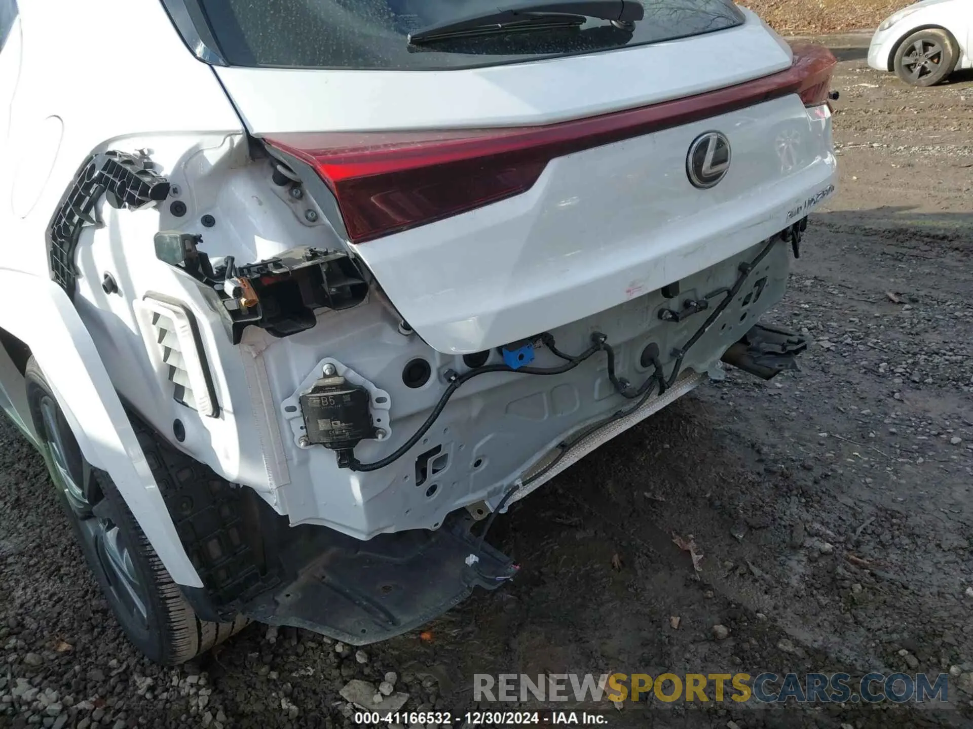 6 fotografías del automóvil dañado JTHB9JBH7P2063617 LEXUS UX 250H 2023