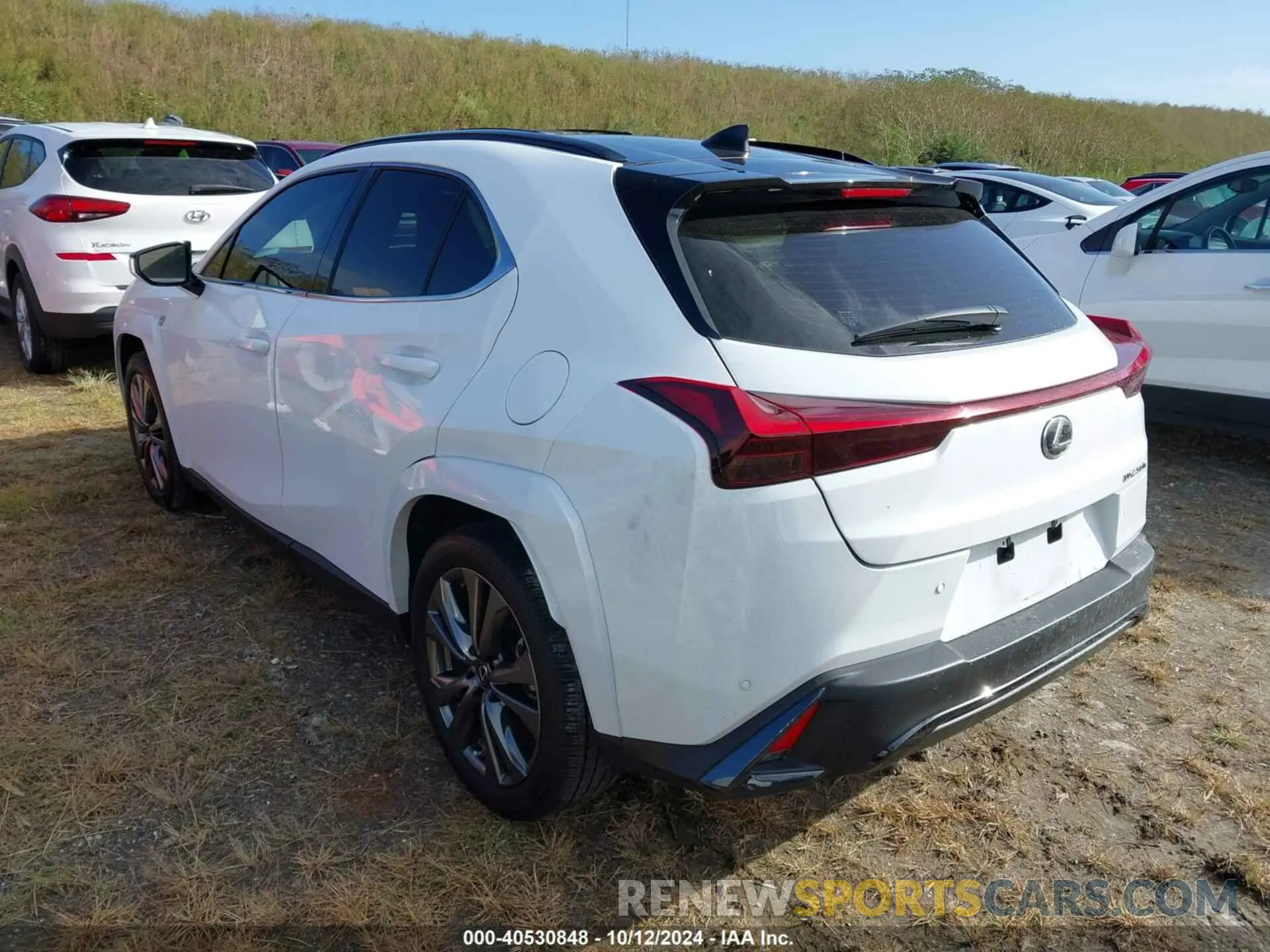 3 fotografías del automóvil dañado JTHR6JBH9P2143170 LEXUS UX 250H 2023
