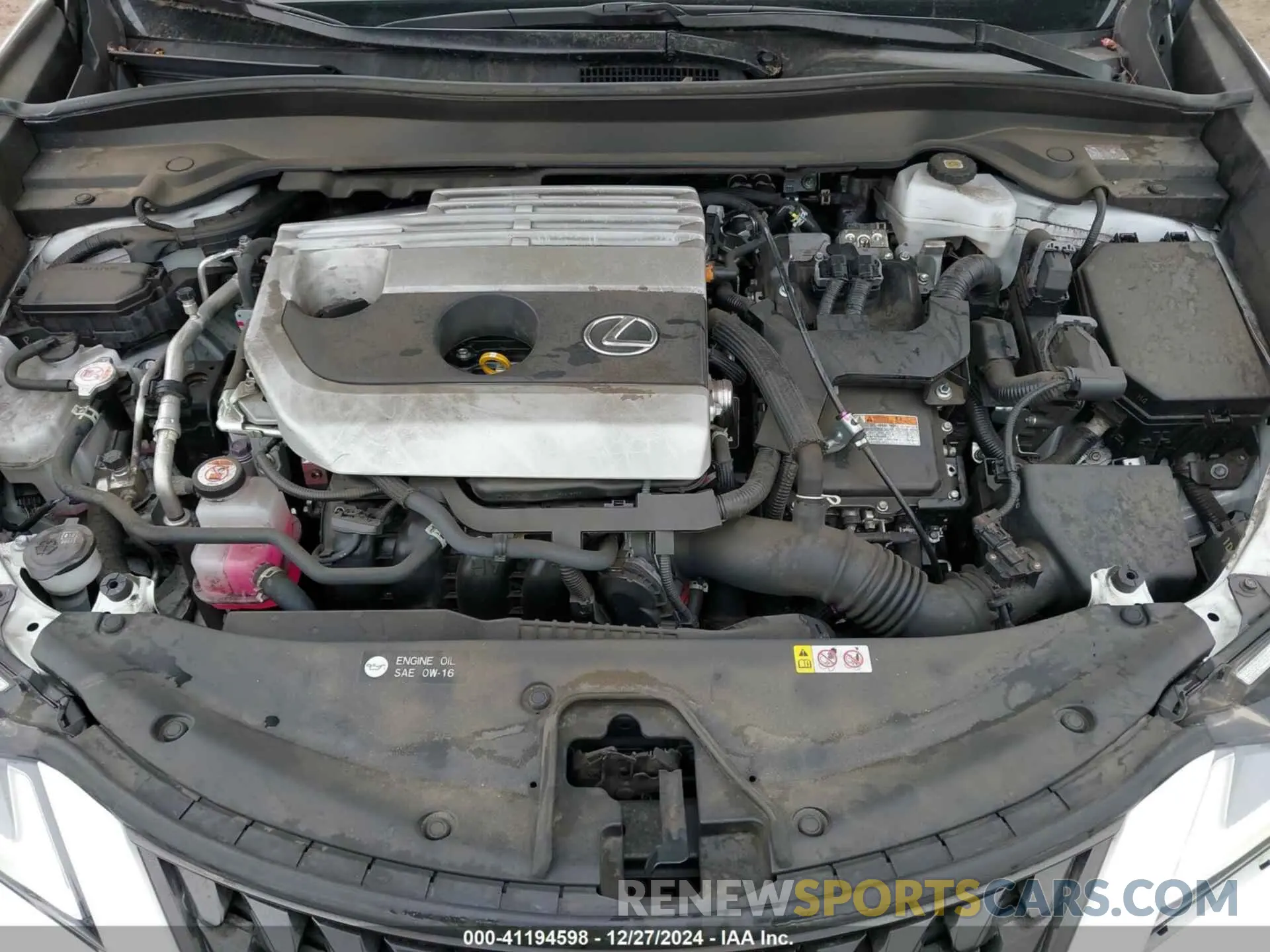 10 fotografías del automóvil dañado JTHX6JBH5P2138426 LEXUS UX 250H 2023