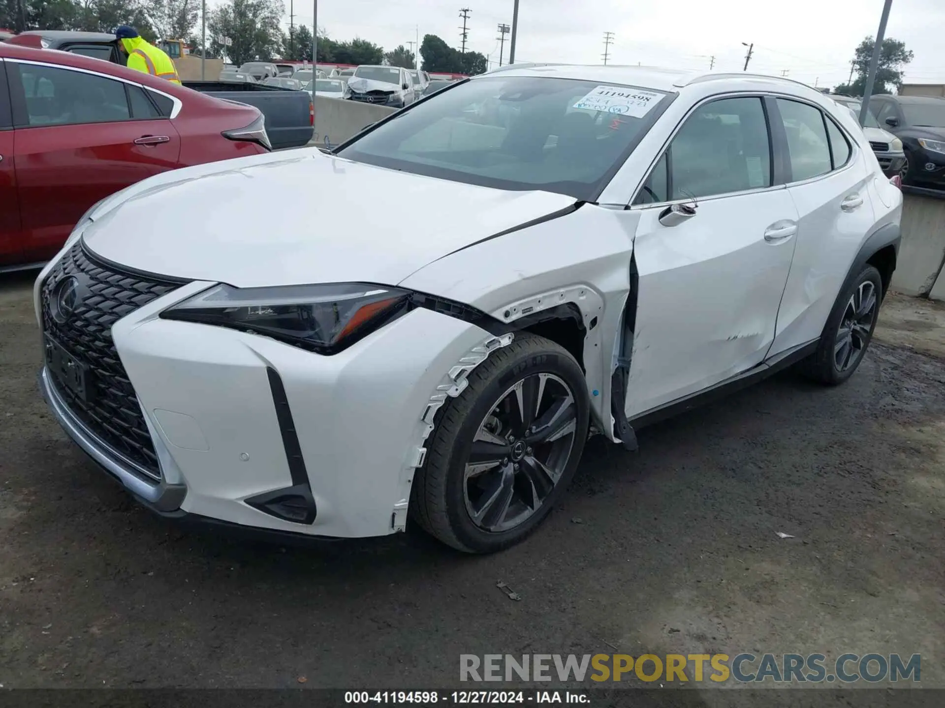 2 fotografías del automóvil dañado JTHX6JBH5P2138426 LEXUS UX 250H 2023