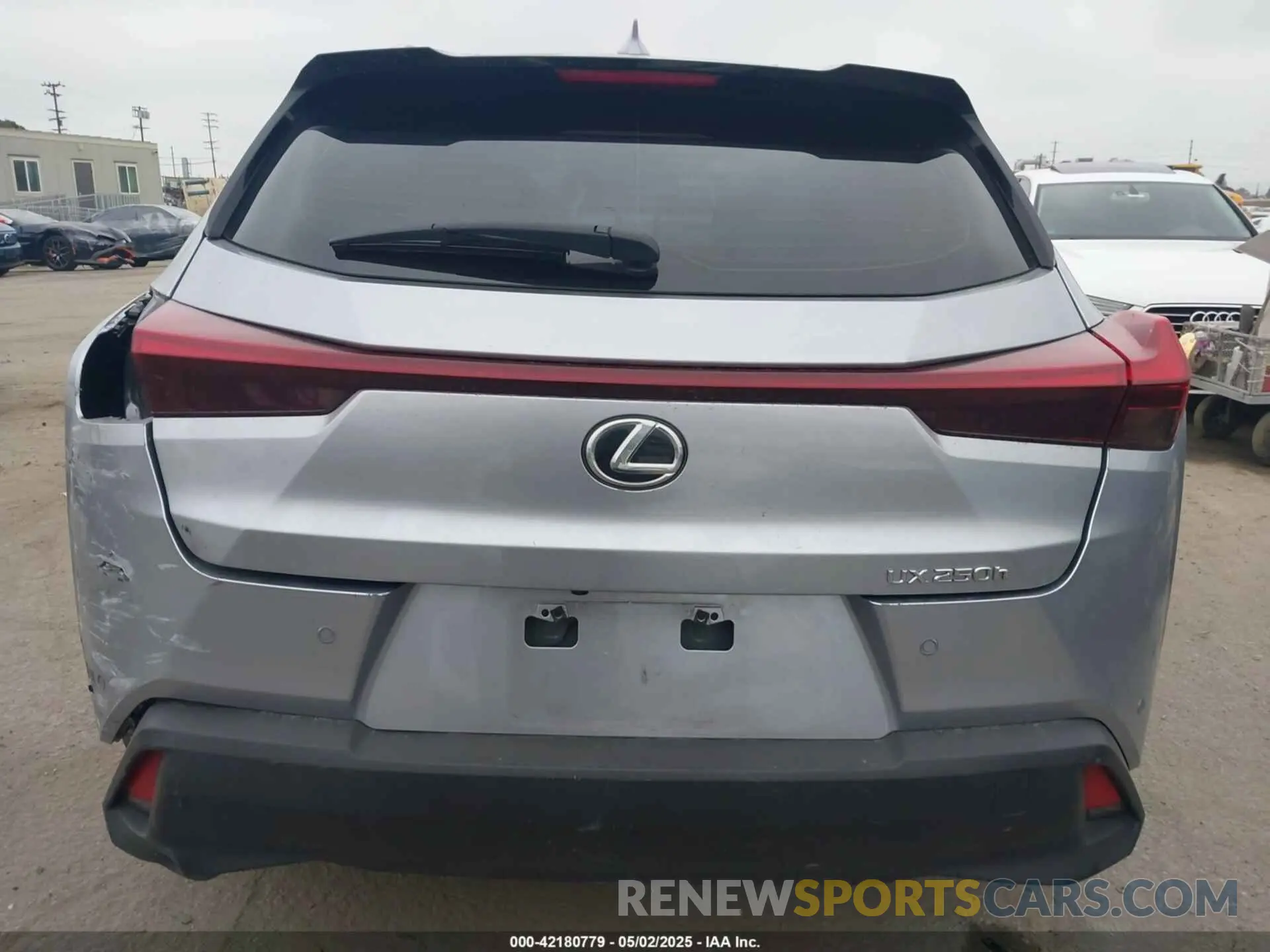 17 fotografías del automóvil dañado JTHX6JBH6P2143926 LEXUS UX 250H 2023