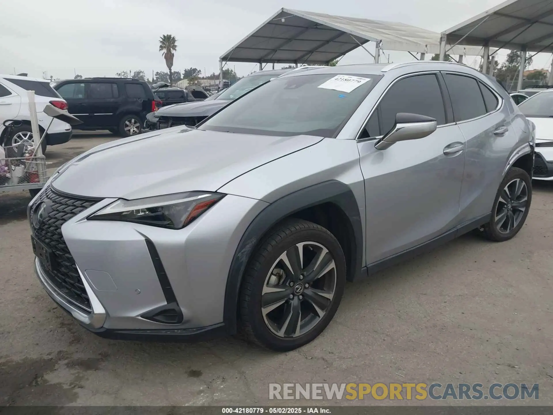 2 fotografías del automóvil dañado JTHX6JBH6P2143926 LEXUS UX 250H 2023