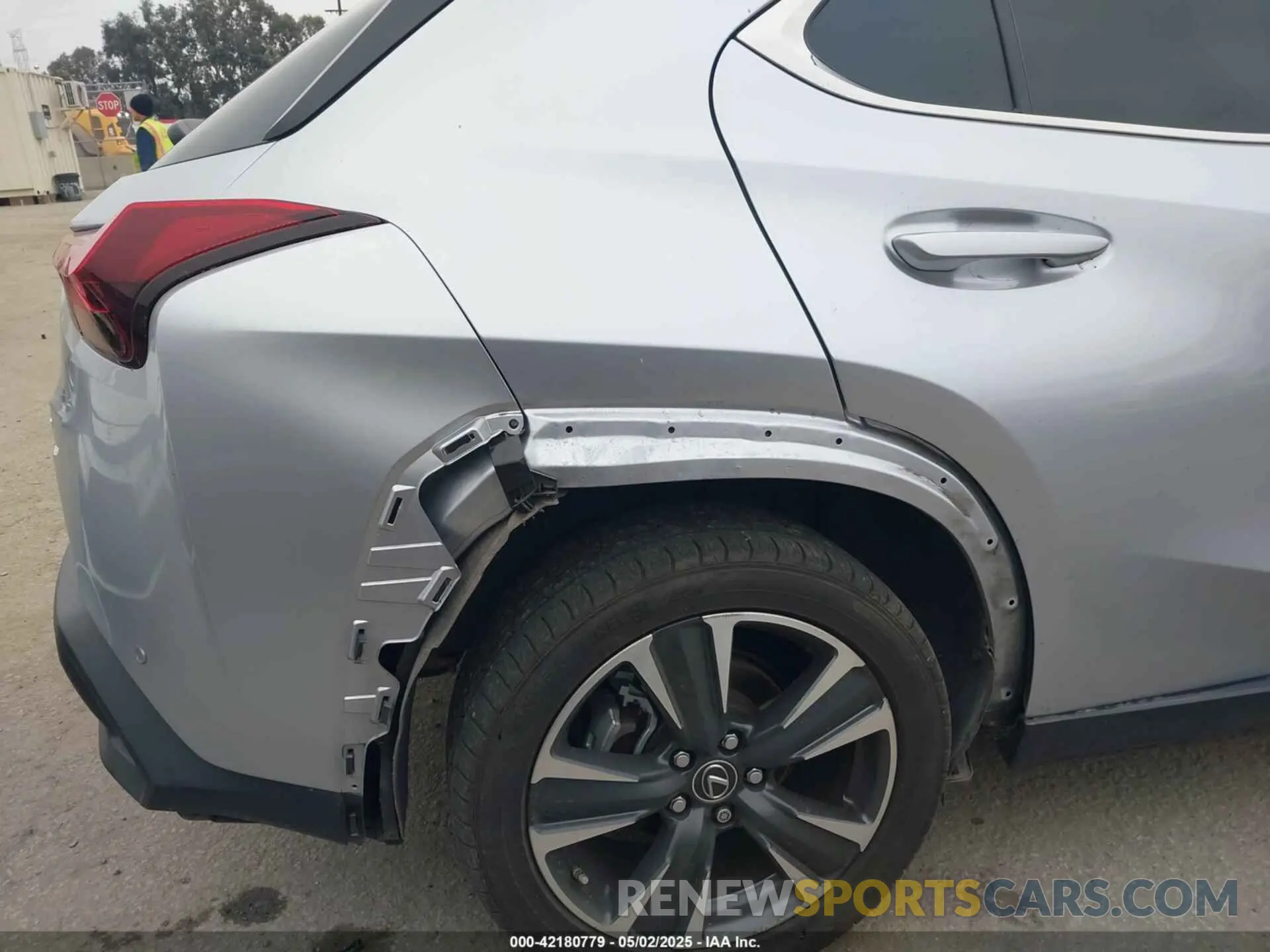 6 fotografías del automóvil dañado JTHX6JBH6P2143926 LEXUS UX 250H 2023