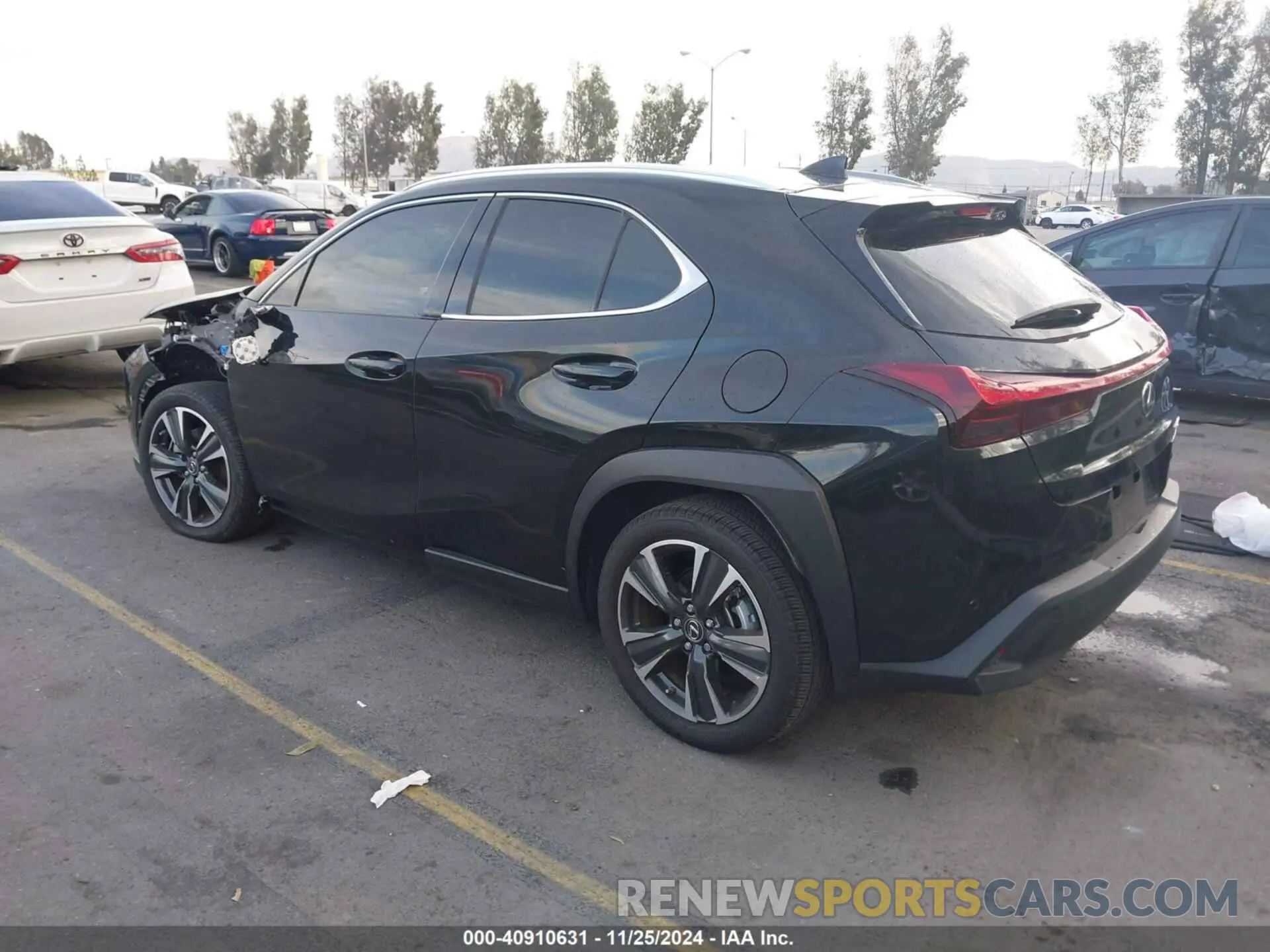 3 fotografías del automóvil dañado JTHX6JBH8P2146195 LEXUS UX 250H 2023