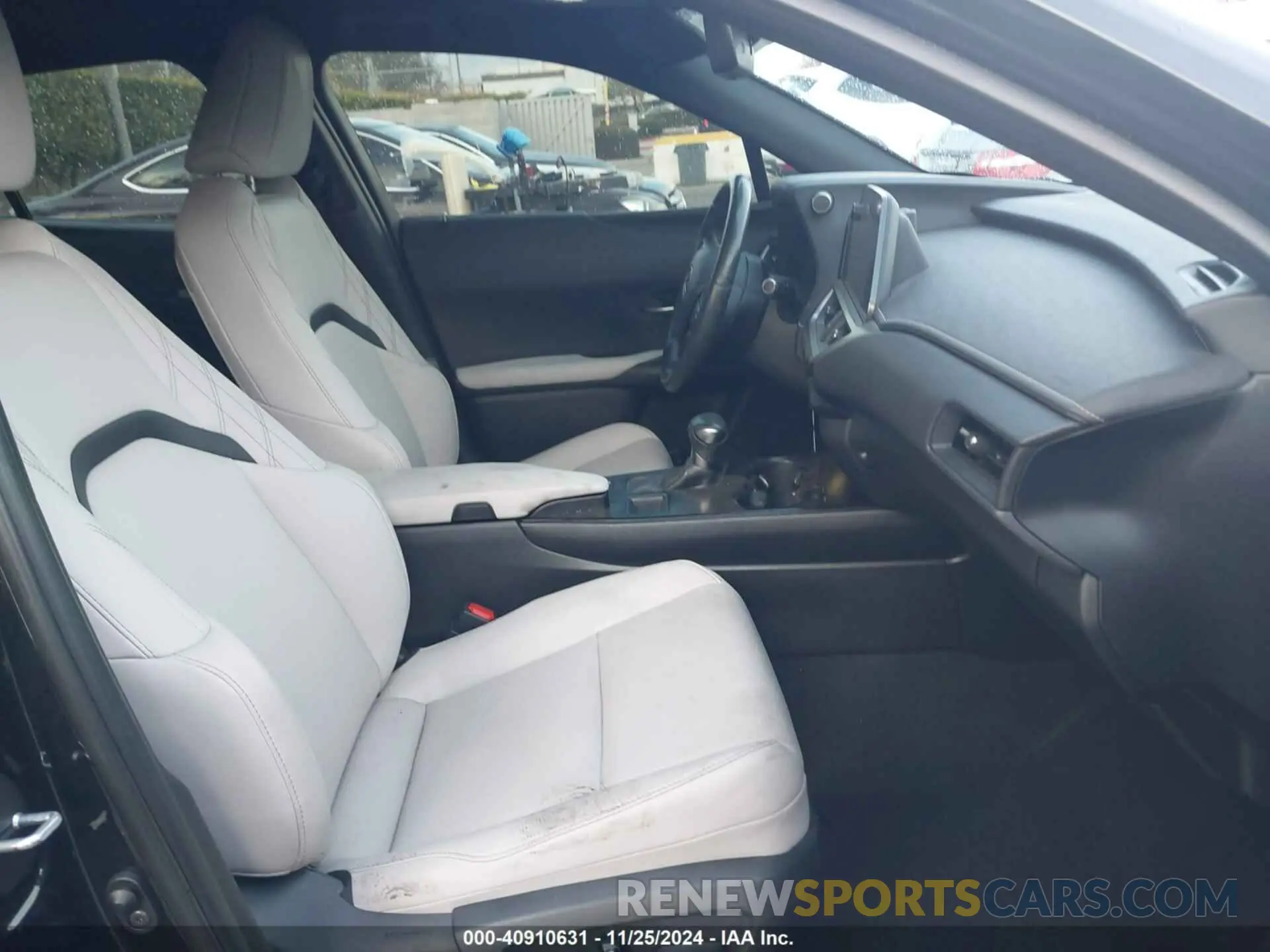 5 fotografías del automóvil dañado JTHX6JBH8P2146195 LEXUS UX 250H 2023