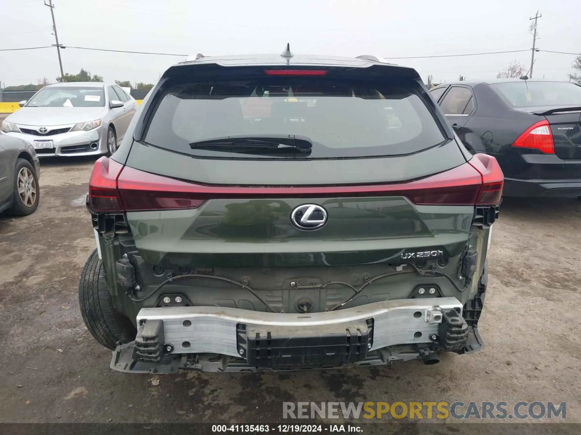 17 fotografías del automóvil dañado JTHX6JBH9P2151597 LEXUS UX 250H 2023
