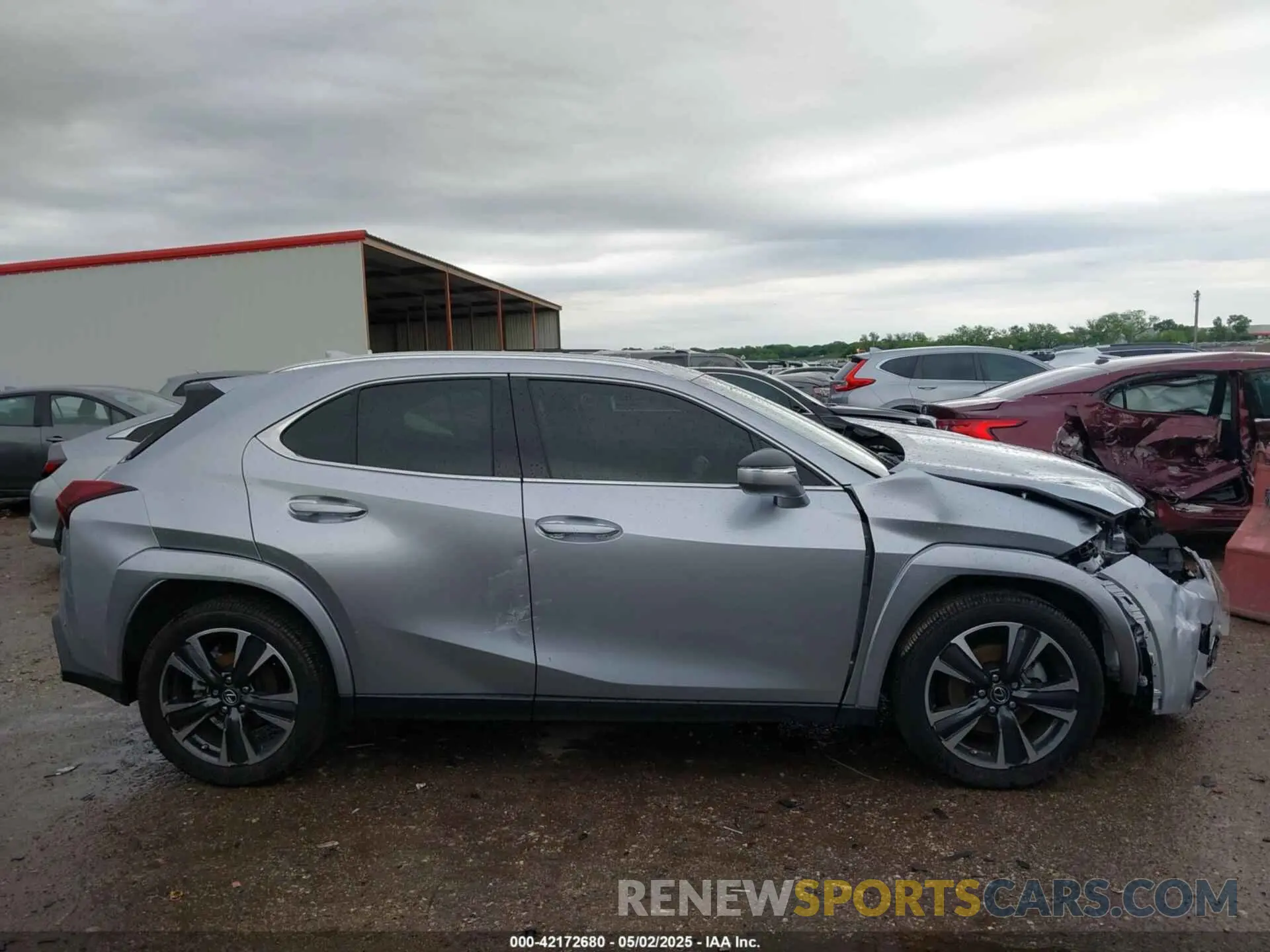 13 fotografías del automóvil dañado JTHP6JBH7R2193351 LEXUS UX 250H 2024