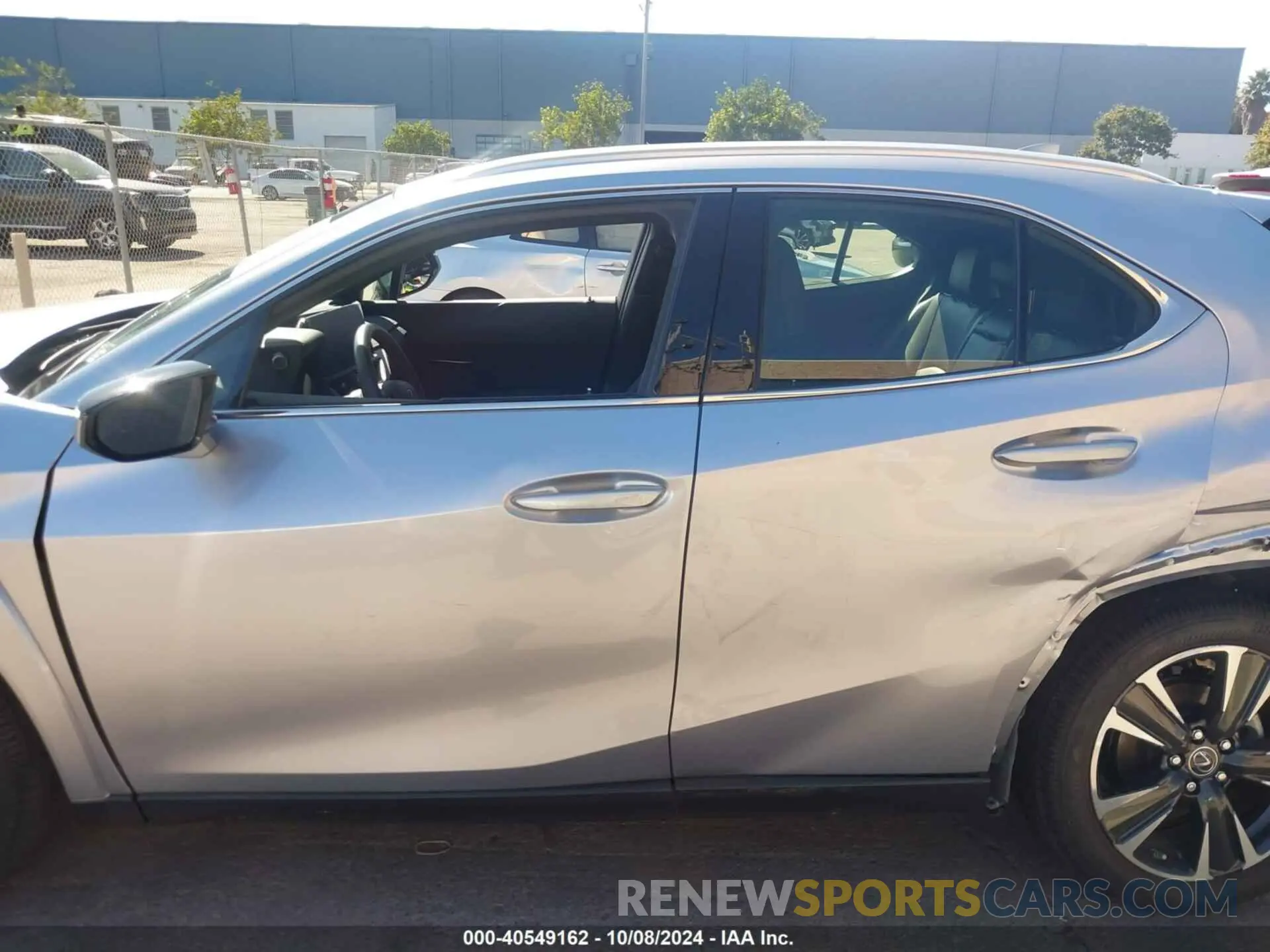 15 fotografías del automóvil dañado JTHP6JBHXR2179136 LEXUS UX 250H 2024