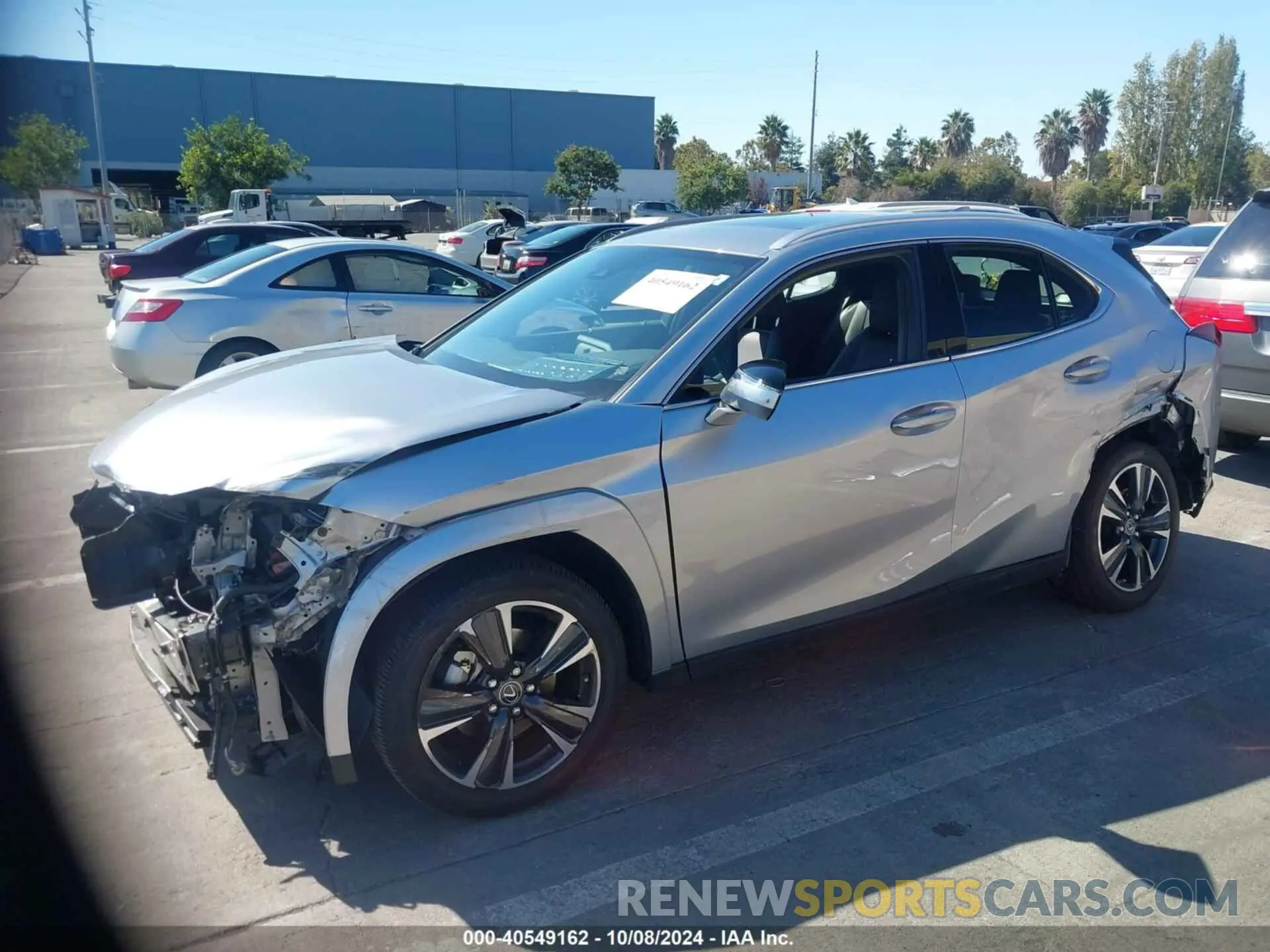 2 fotografías del automóvil dañado JTHP6JBHXR2179136 LEXUS UX 250H 2024