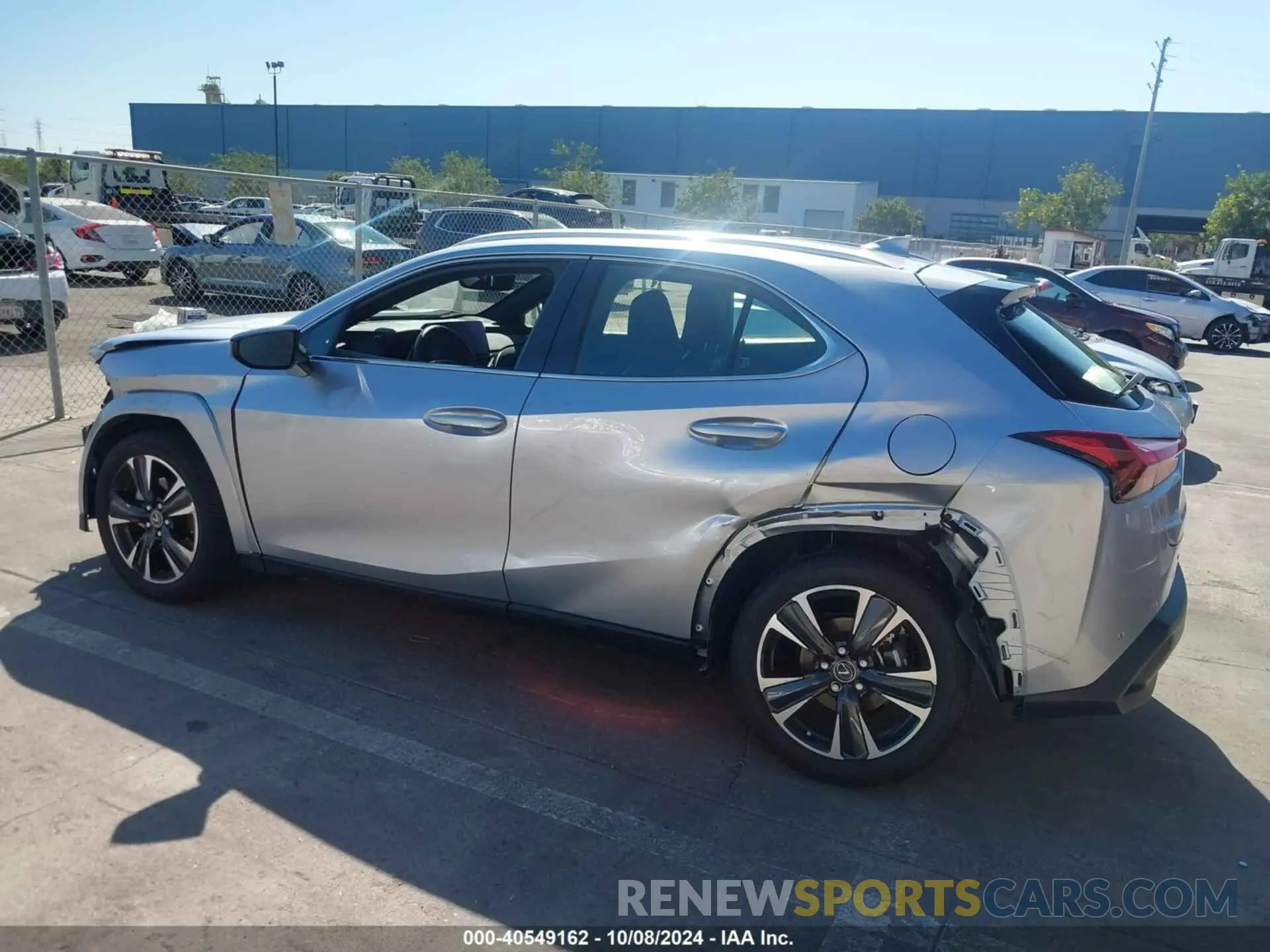 3 fotografías del automóvil dañado JTHP6JBHXR2179136 LEXUS UX 250H 2024