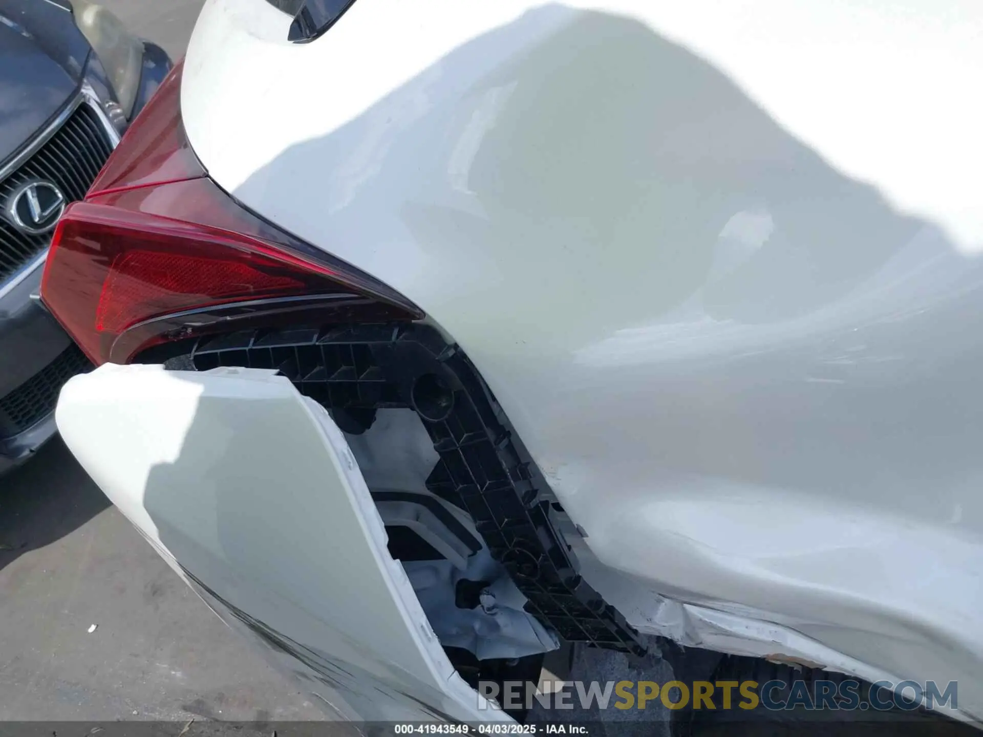 19 fotografías del automóvil dañado JTHP9JBH3R2077751 LEXUS UX 250H 2024