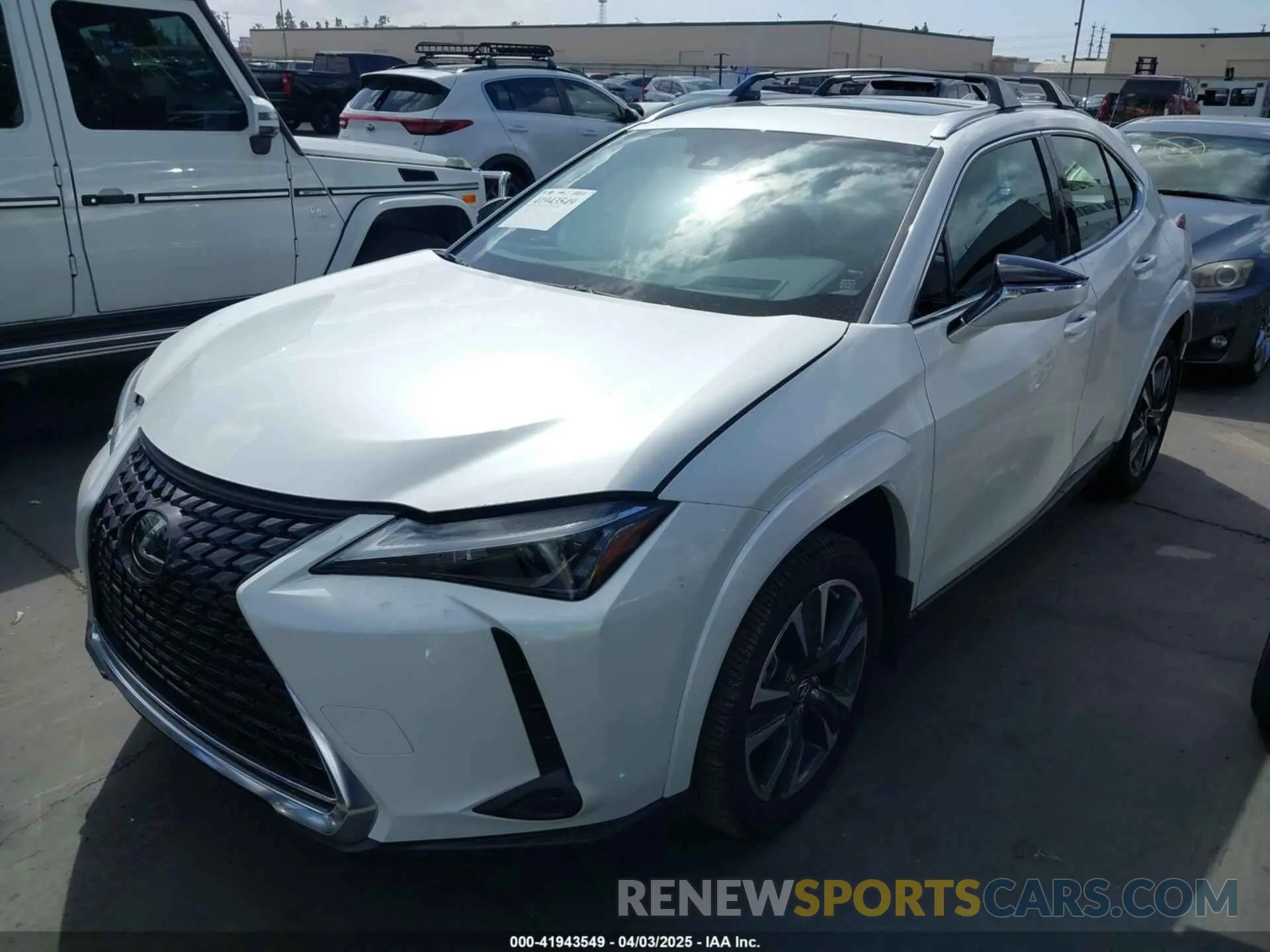 2 fotografías del automóvil dañado JTHP9JBH3R2077751 LEXUS UX 250H 2024