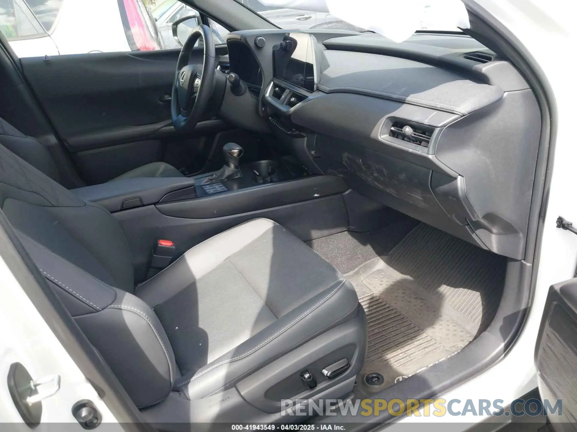 5 fotografías del automóvil dañado JTHP9JBH3R2077751 LEXUS UX 250H 2024