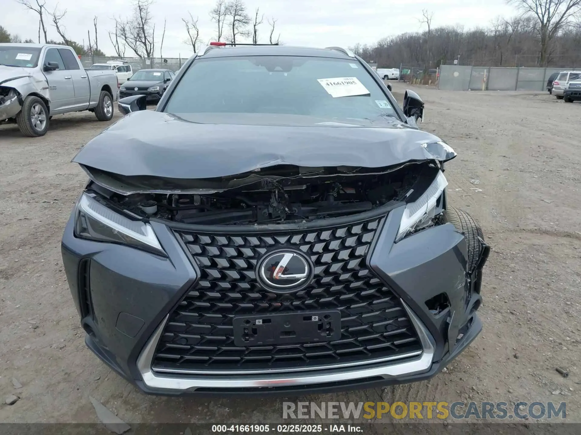 12 fotografías del automóvil dañado JTHP9JBH8R2079284 LEXUS UX 250H 2024