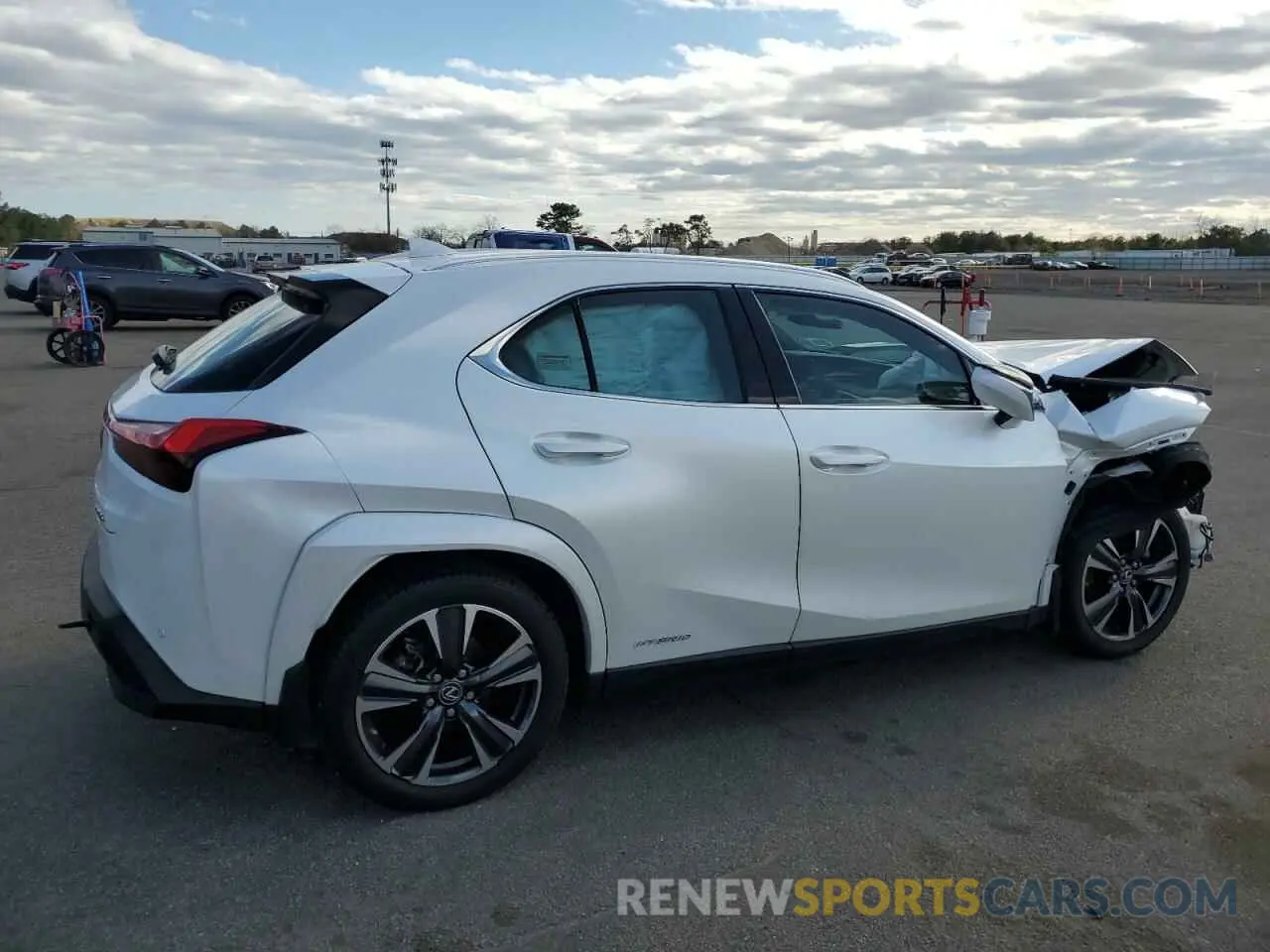 3 fotografías del automóvil dañado JTHP9JBH7N2062261 LEXUS UX 250H BA 2022