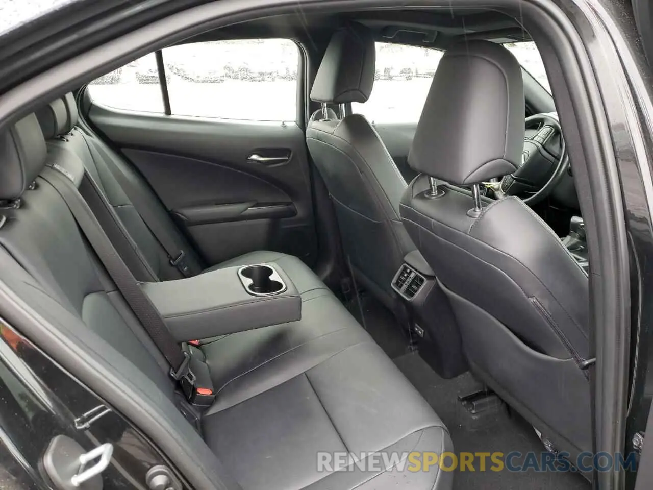 10 fotografías del automóvil dañado JTHX6JBH8P2134063 LEXUS UX 250H BA 2023