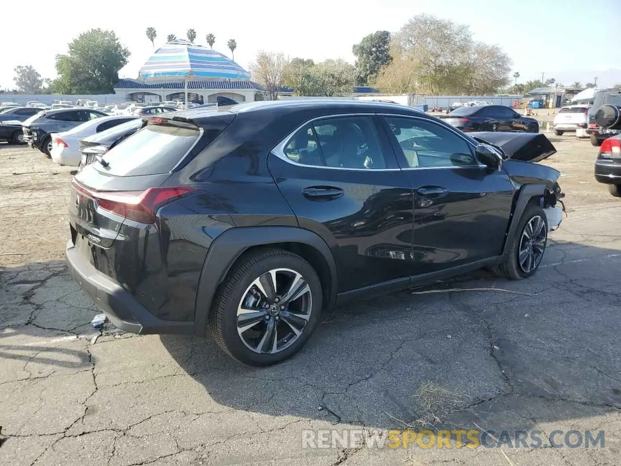 3 fotografías del automóvil dañado JTHX6JBH6R2189274 LEXUS UX 250H BA 2024