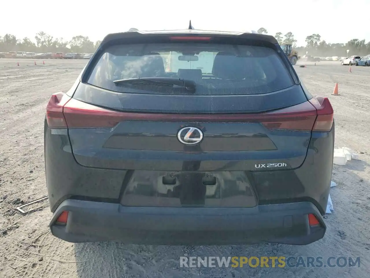 6 fotografías del automóvil dañado JTHX6JBH9R2189737 LEXUS UX 250H BA 2024
