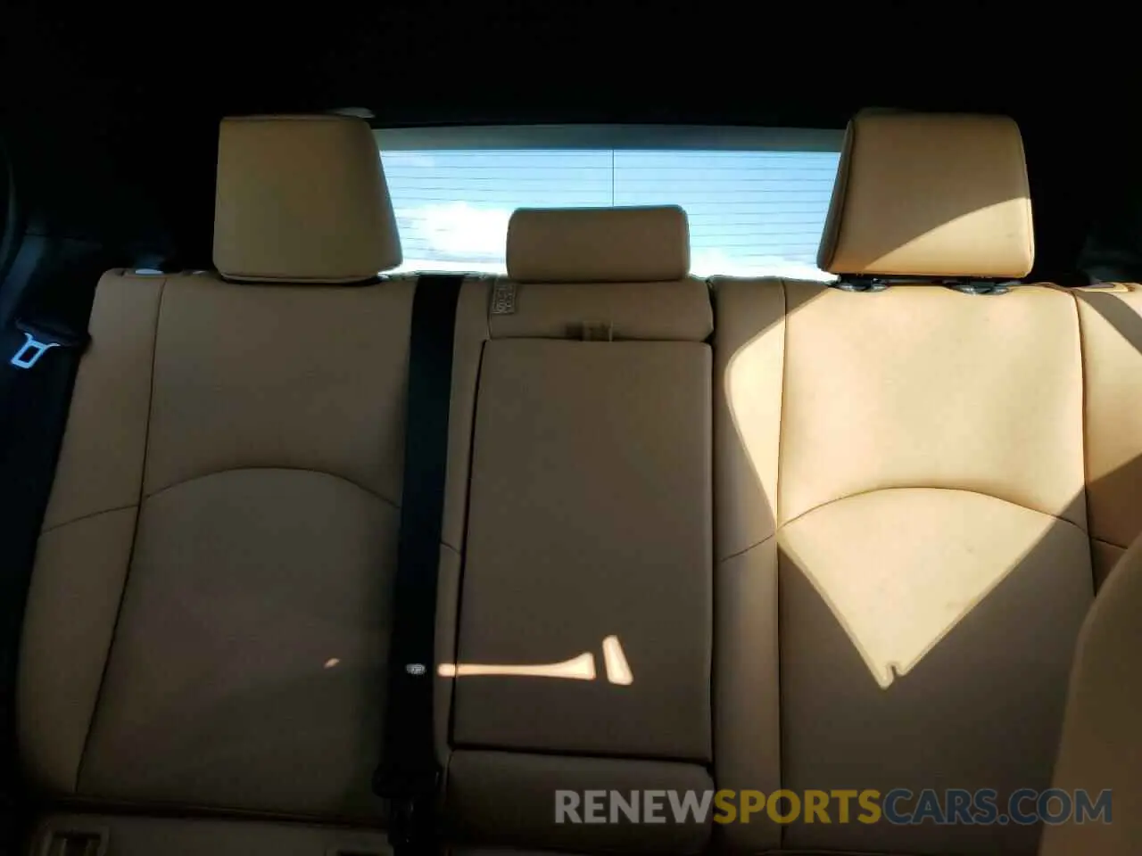 10 fotografías del automóvil dañado JTHP6JBH1P2156728 LEXUS UX 250H PR 2023