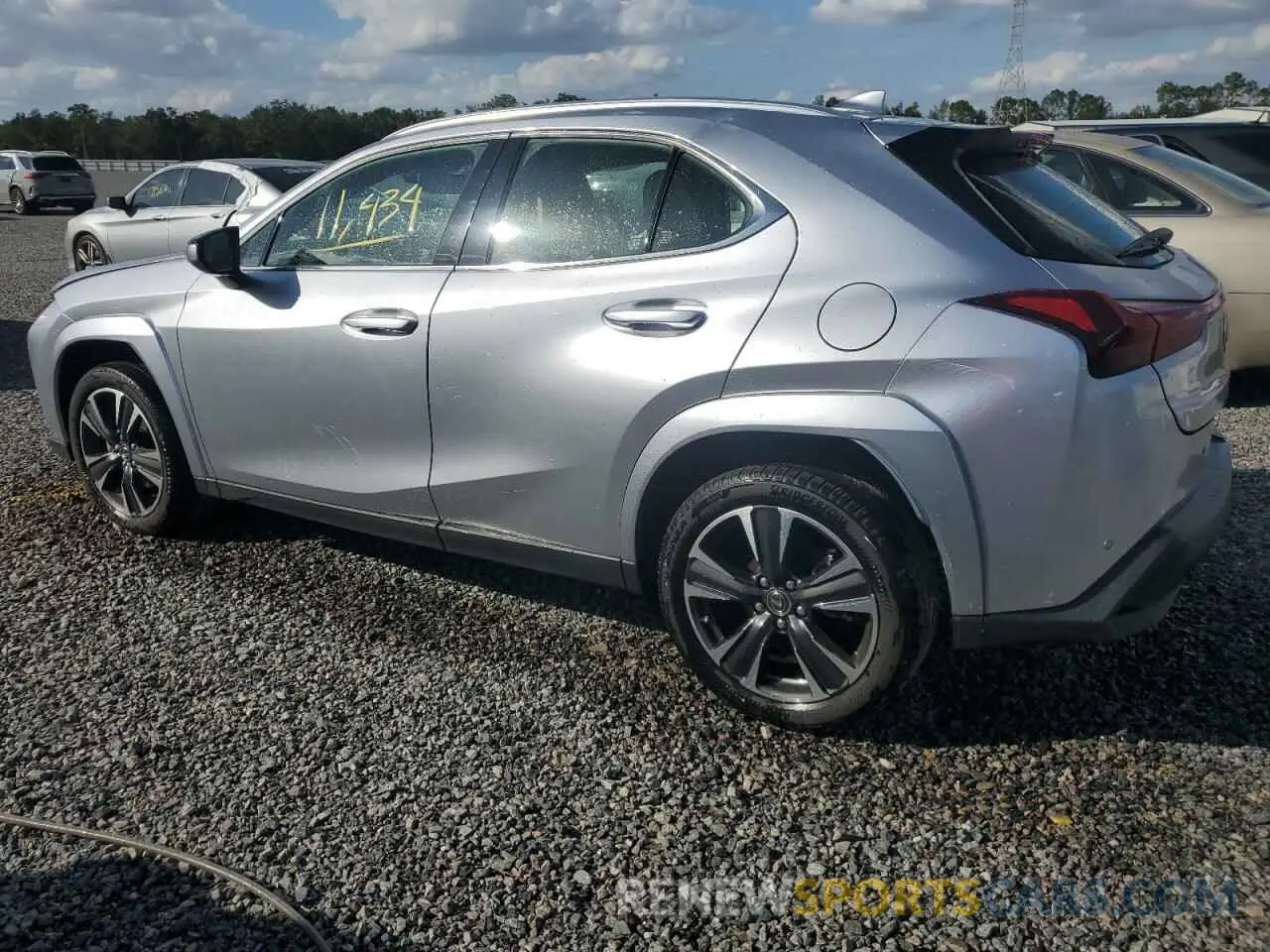 2 fotografías del automóvil dañado JTHP6JBH1P2156728 LEXUS UX 250H PR 2023