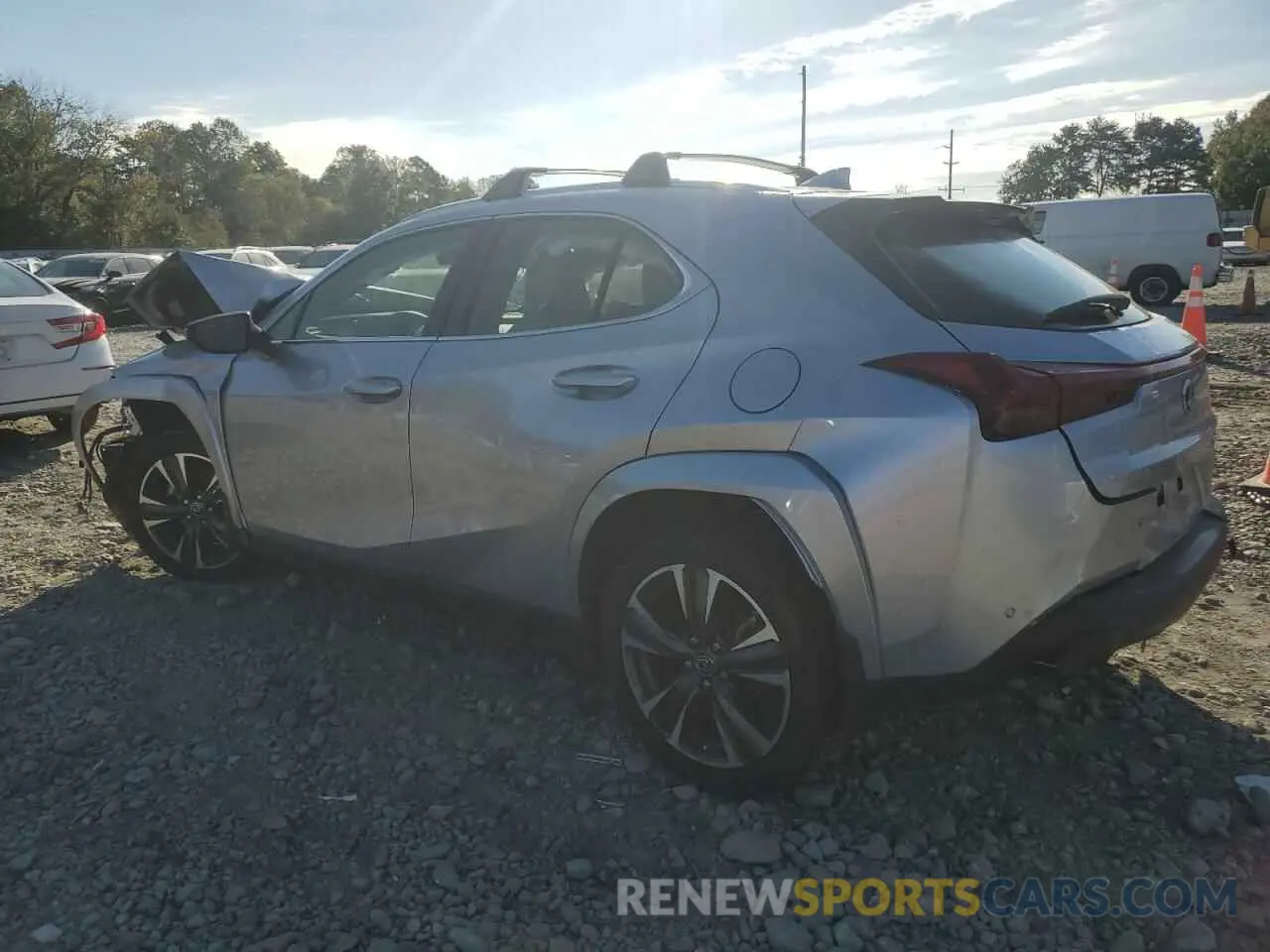 2 fotografías del automóvil dañado JTHP9JBH6P2068037 LEXUS UX 250H PR 2023