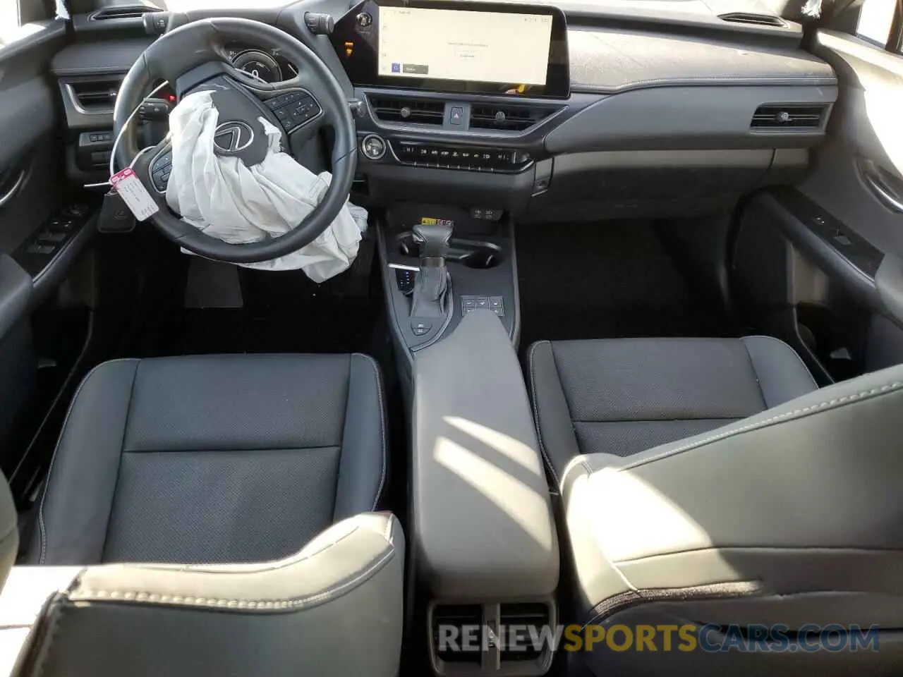 8 fotografías del automóvil dañado JTHP9JBH8P2069805 LEXUS UX 250H PR 2023