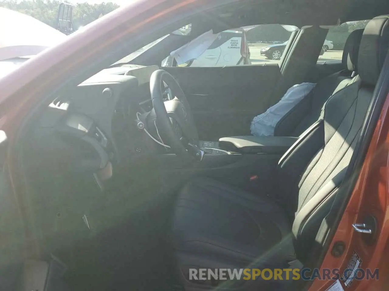 7 fotografías del automóvil dañado JTHR6JBH2P2140918 LEXUS UX 250H PR 2023
