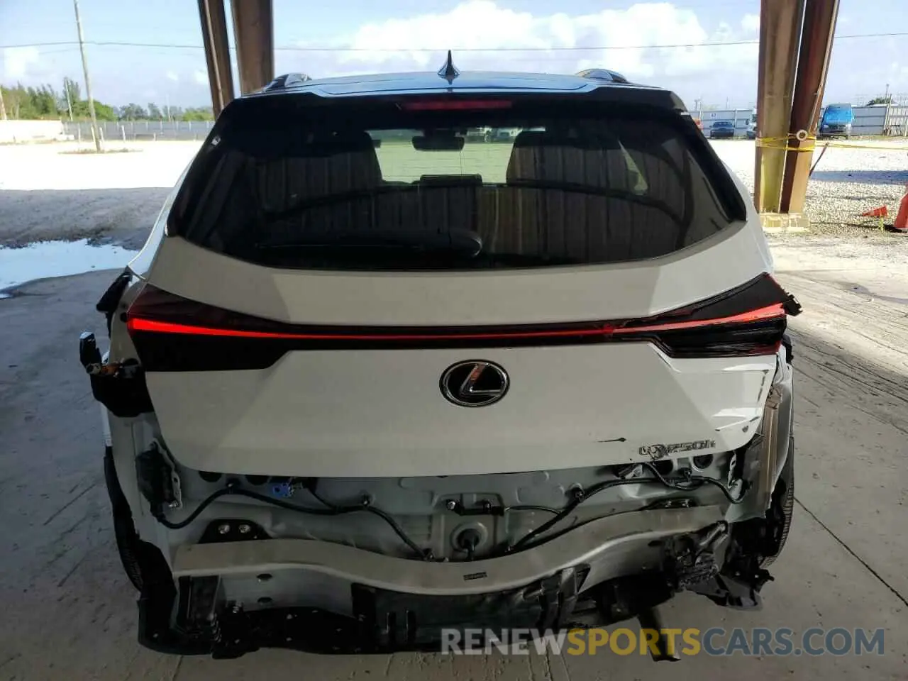 6 fotografías del automóvil dañado JTHR6JBH2P2150820 LEXUS UX 250H PR 2023