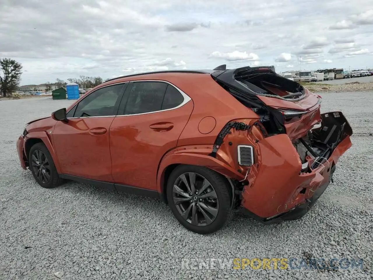 2 fotografías del automóvil dañado JTHR6JBHXP2143632 LEXUS UX 250H PR 2023