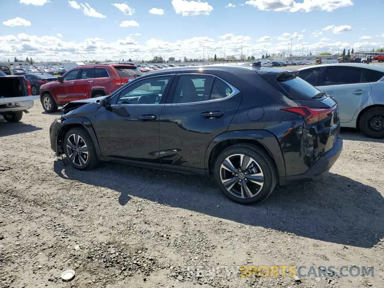 2 fotografías del automóvil dañado JTHP6JBH7R2190501 LEXUS UX 250H PR 2024