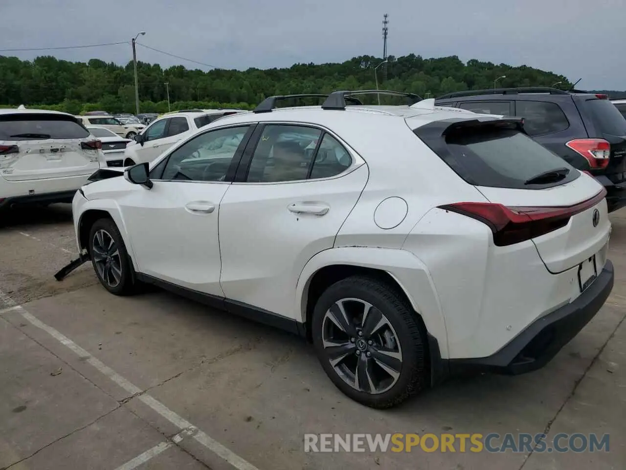 2 fotografías del automóvil dañado JTHP9JBH4R2071876 LEXUS UX 250H PR 2024
