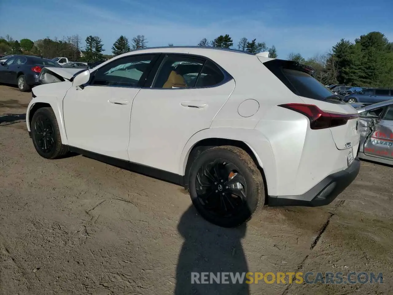 2 fotografías del automóvil dañado JTHP9JBH6R2077520 LEXUS UX 250H PR 2024