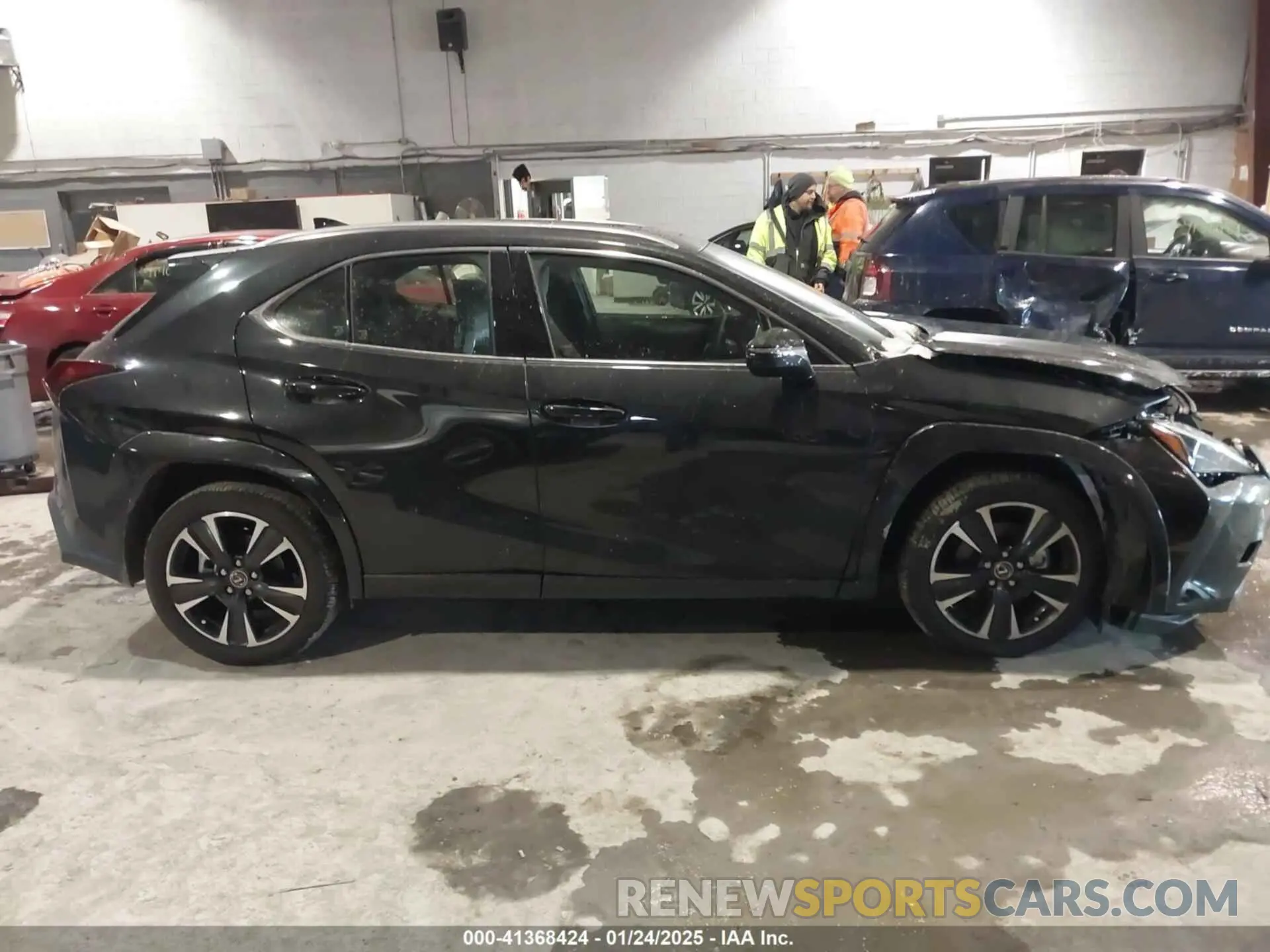 13 fotografías del automóvil dañado JTHUCJDH8S2003698 LEXUS UX 300H 2025