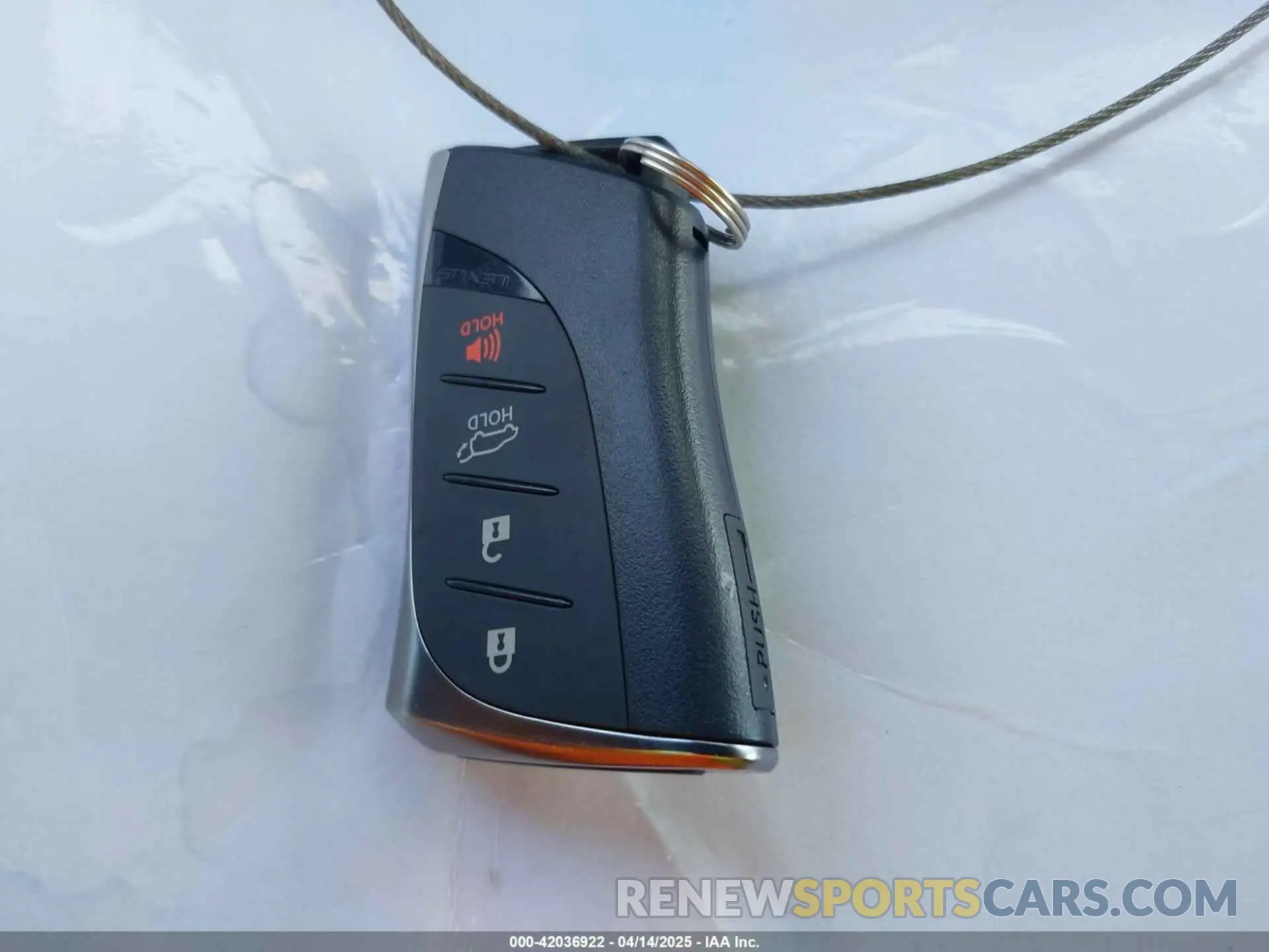 11 fotografías del automóvil dañado JTHYBJAH2S2011577 LEXUS UX 300H 2025