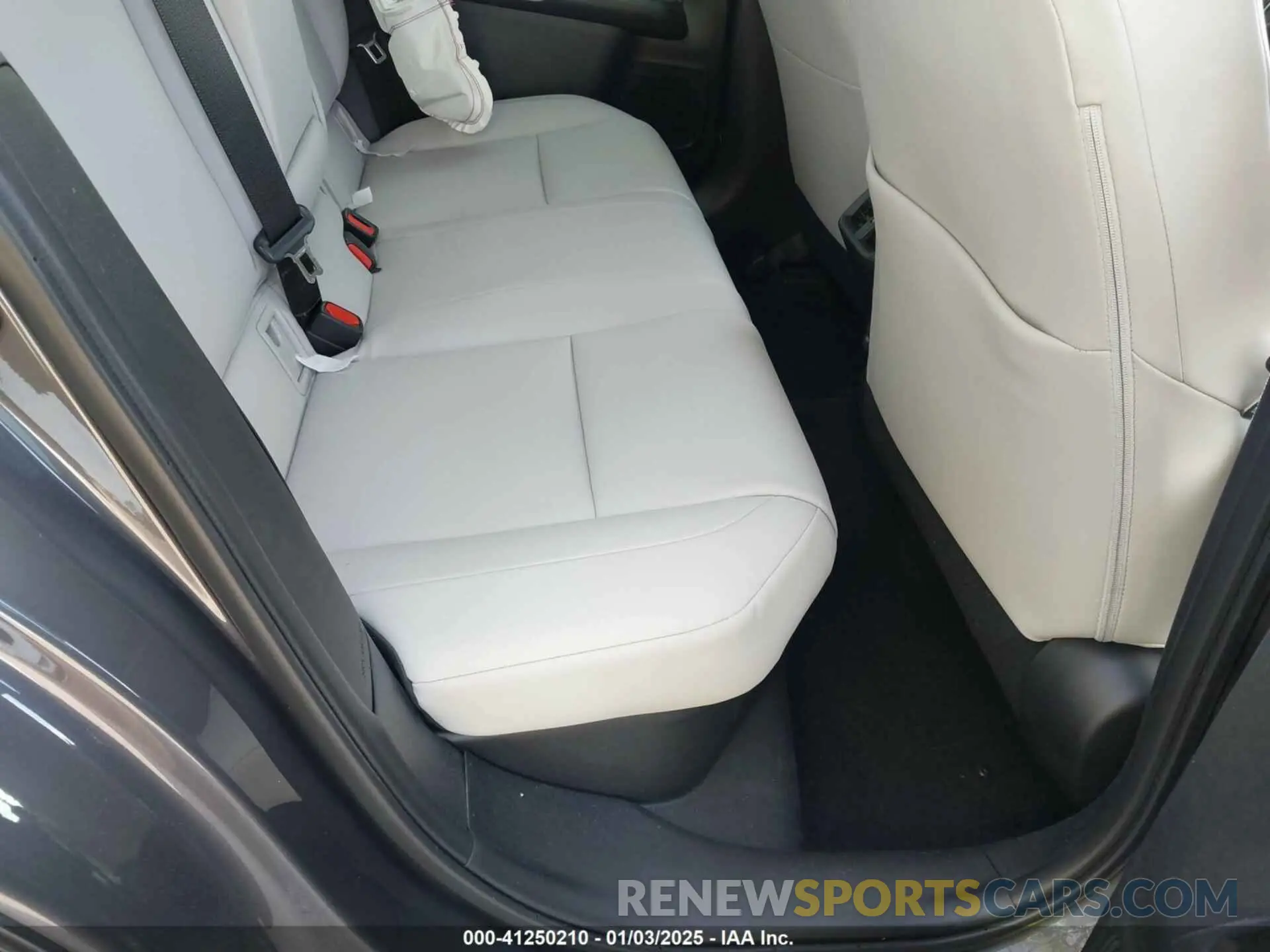 8 fotografías del automóvil dañado JTHYBJAH4S2008275 LEXUS UX 300H 2025